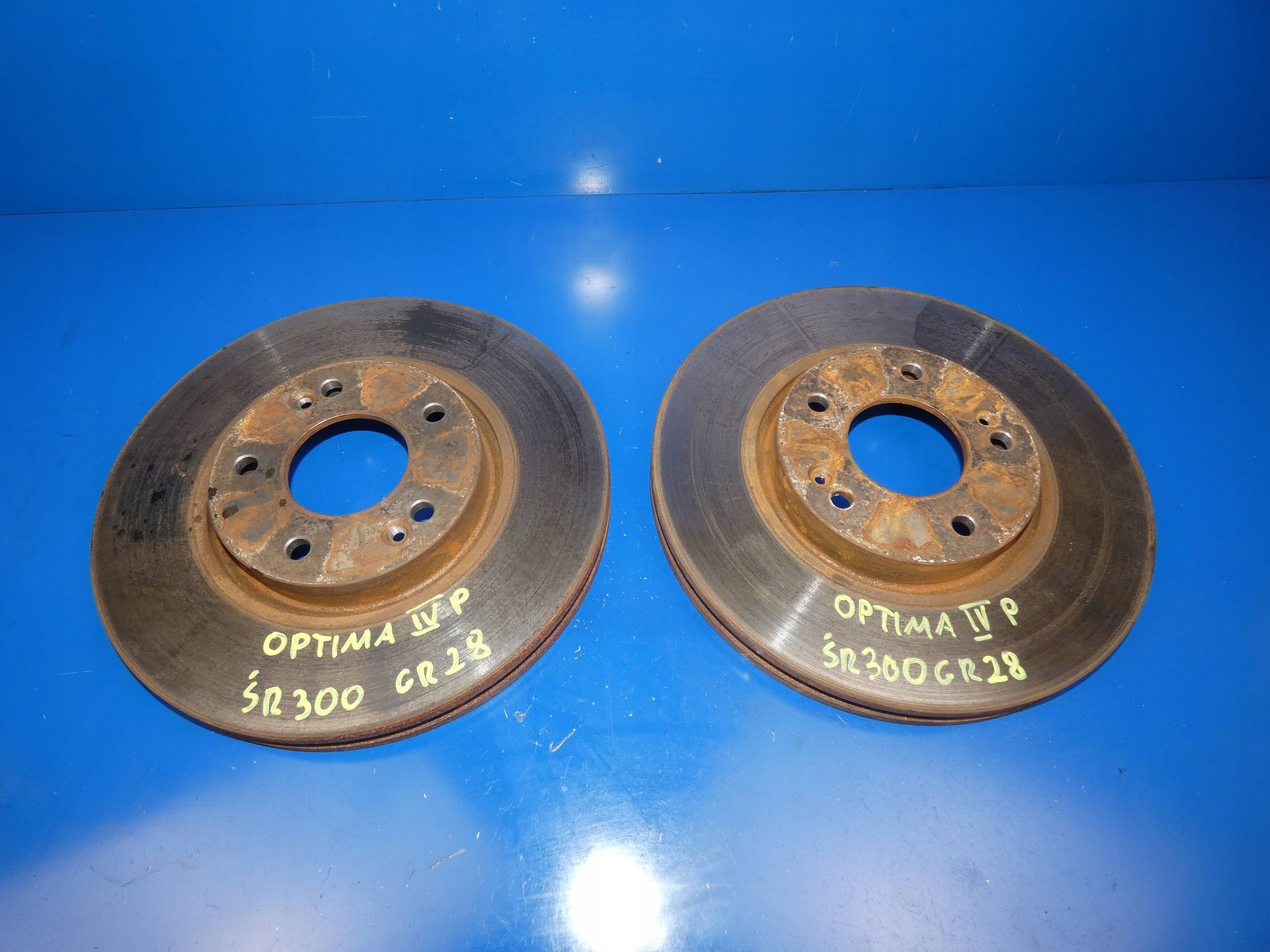 KIA OPTIMA IV JF 2015- discs brake front KOMPLET SREDNICA 300mm