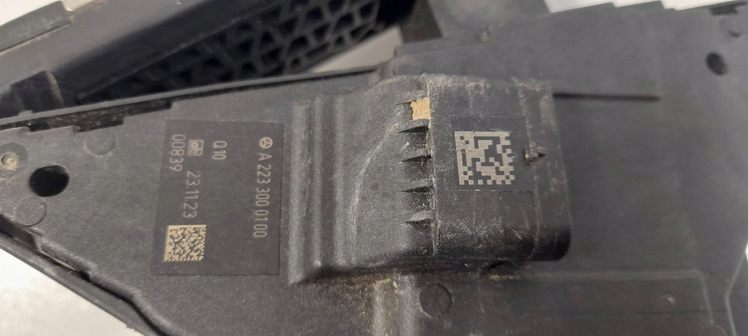 Mercedes-Benz CLE C236 accelerator pedal A2233000100 (T294)