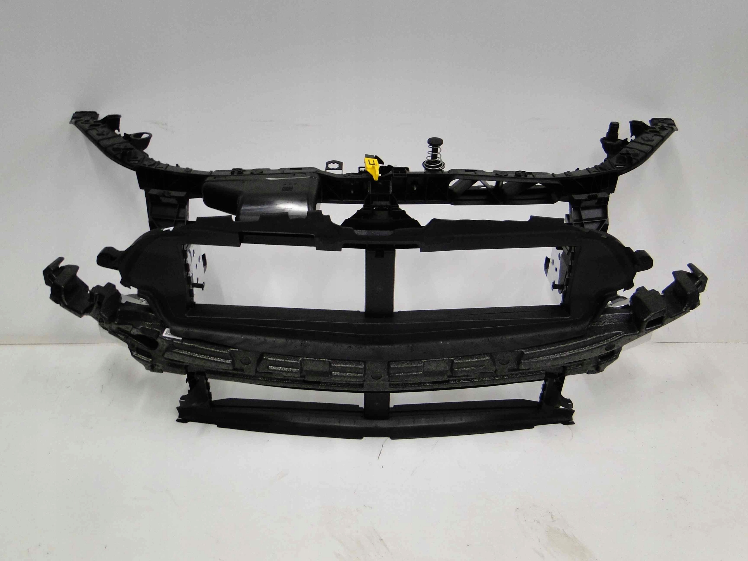 MERCEDES GLA H247 247 ODBOJ SPREZYSTY MASKI Part number A1778803100