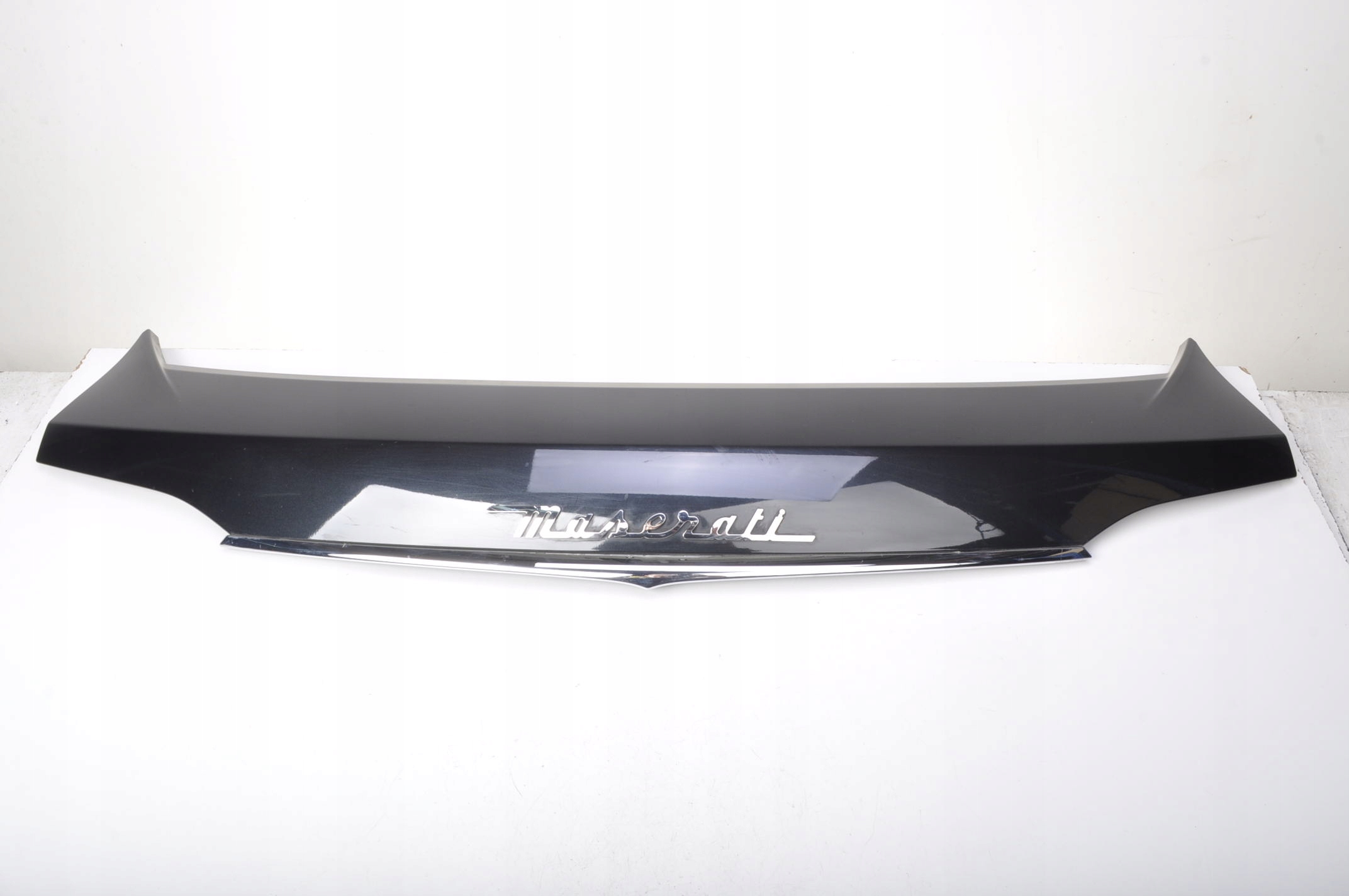 MASERATI LEVANTE SQ4 BLENDA LISTWA KLAPY 19R