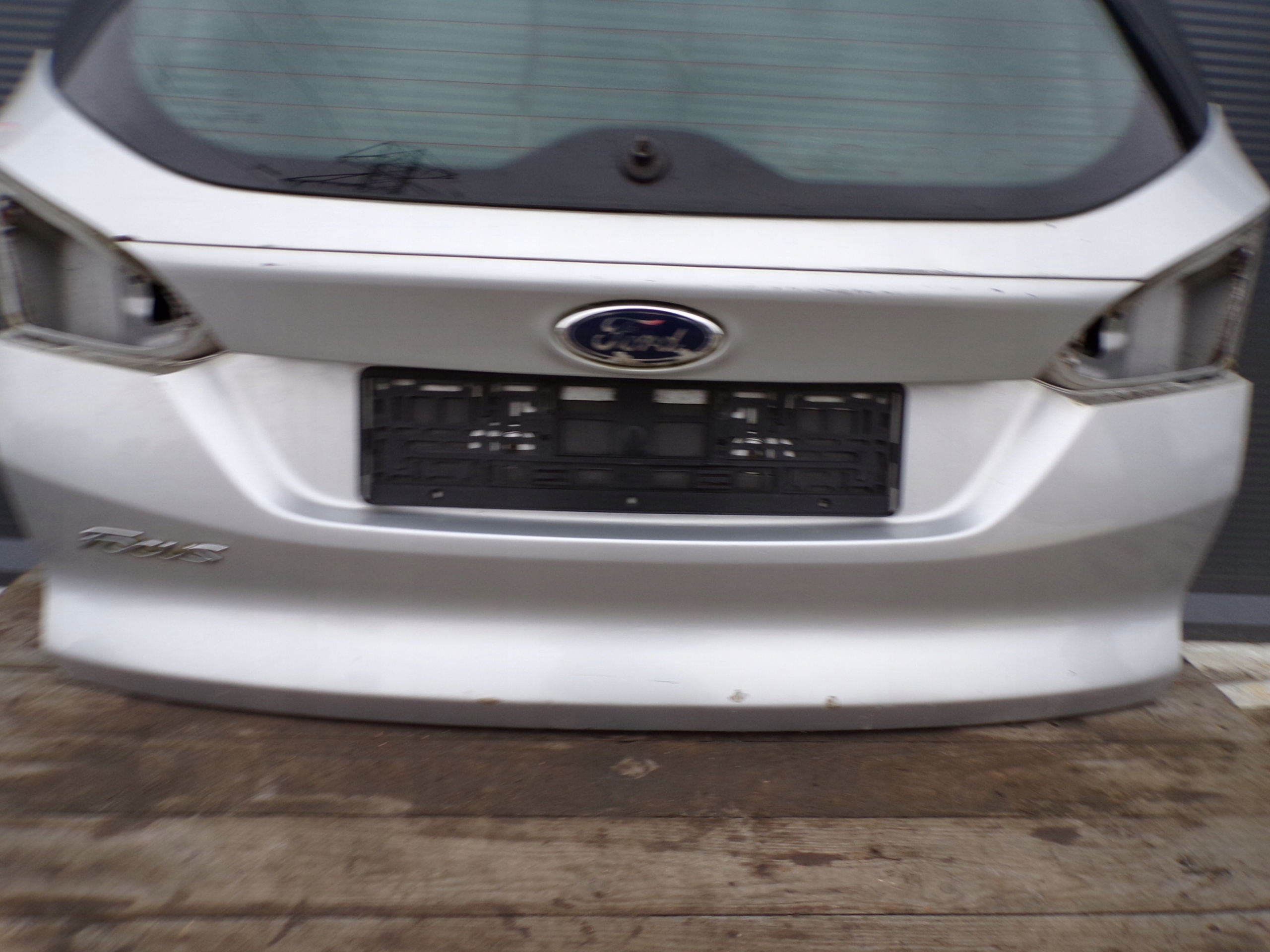 trunk door boot rear FORD FOCUS 3 III KOMBI