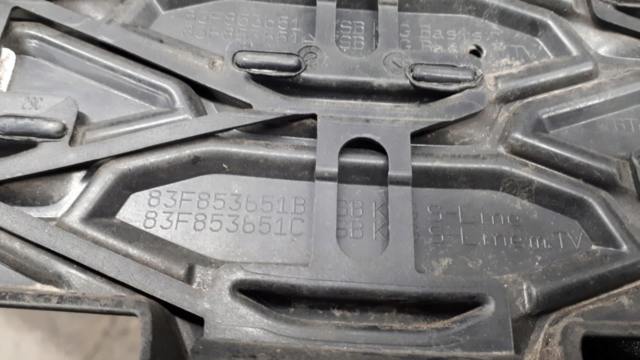 Audi Q3 Kühlergrill FRONTGRILL Kühlergitter 83F853651B - Thumbnail 9