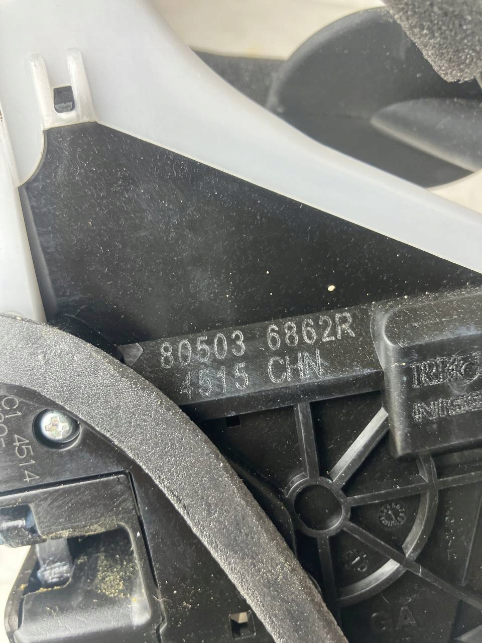 lock door left front RENAULT ARKANA EUROPA 805036862R