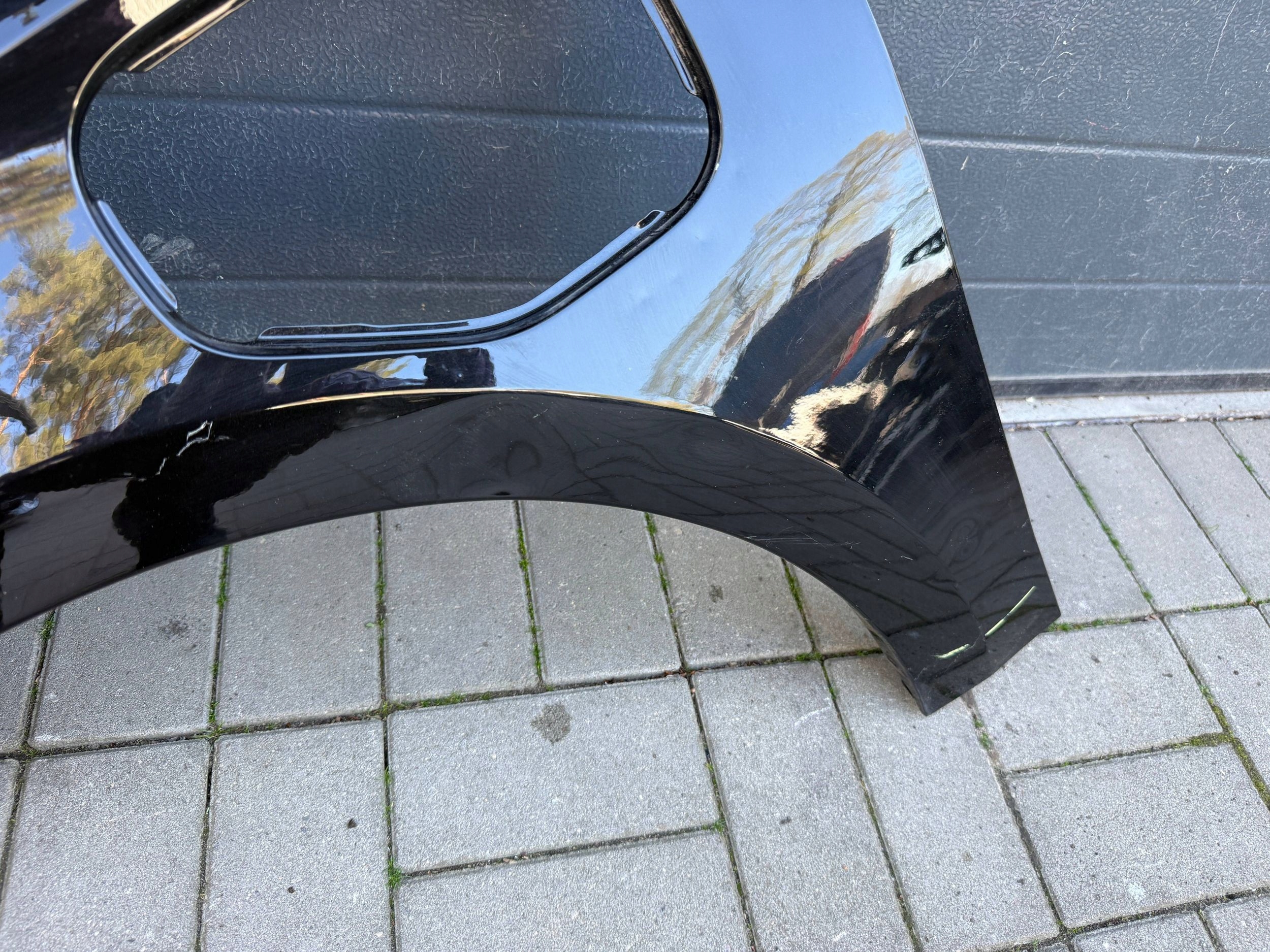 Cupra Leon 4 IV blatník levý předek přední