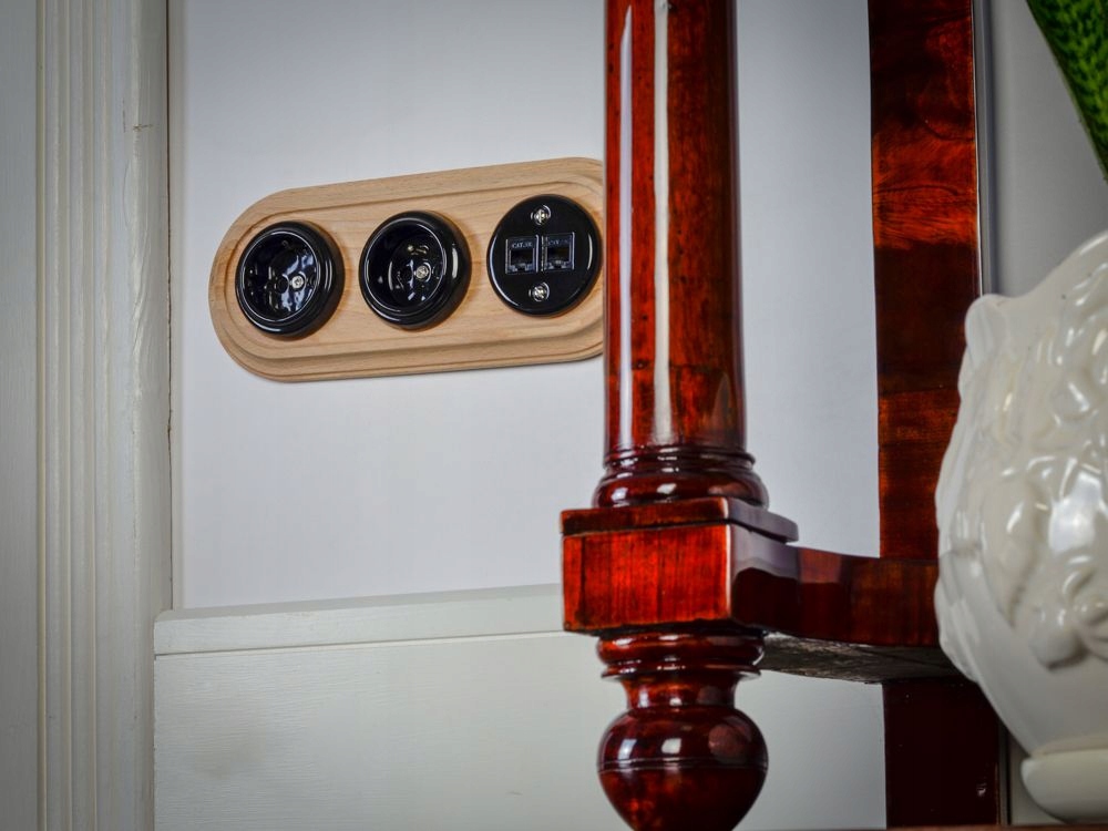 KERAMICKÁ PODOMIETKOVÁ RTV ZÁSUVKA ČIERNA BEZ RÁMČEKA EAN (GTIN) 5904639212627