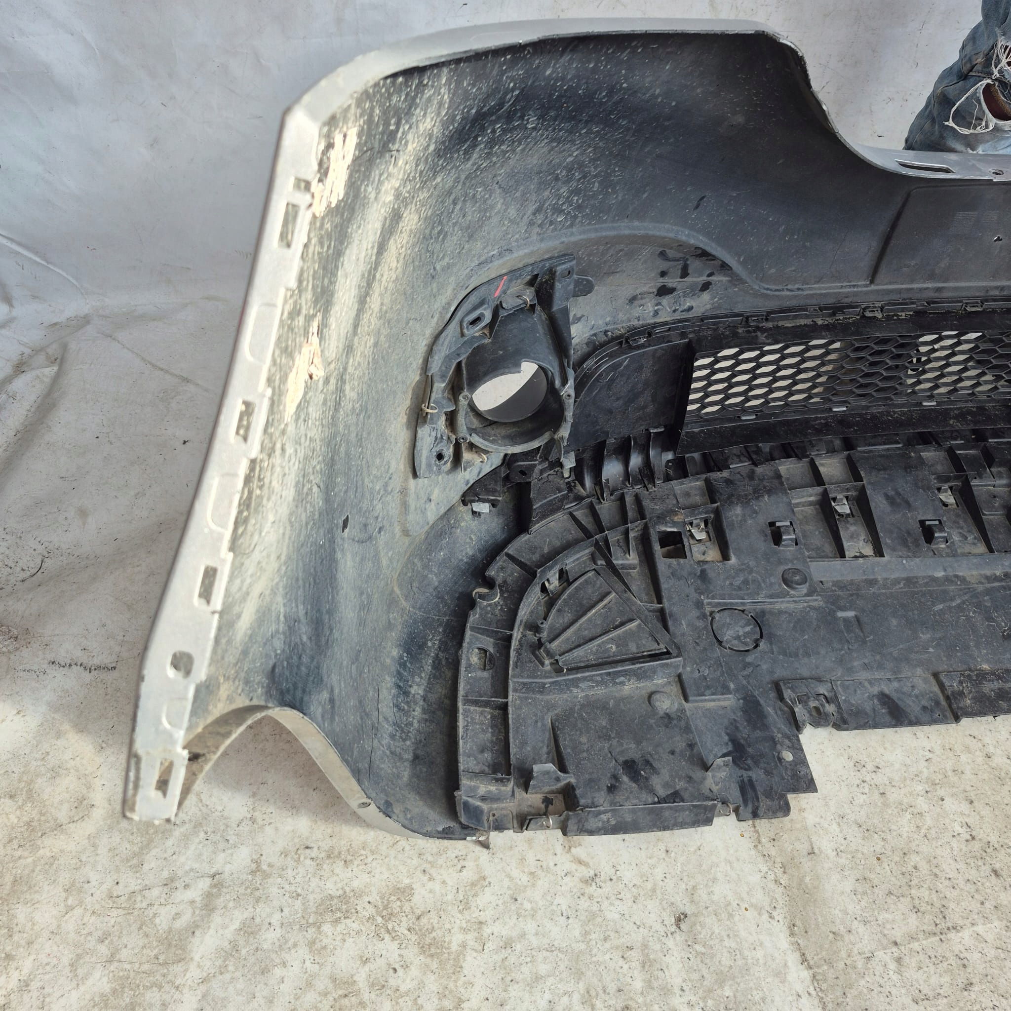 RENAULT TRAFIC III 3 OSOBOWY 14- bumper front front 620223916R