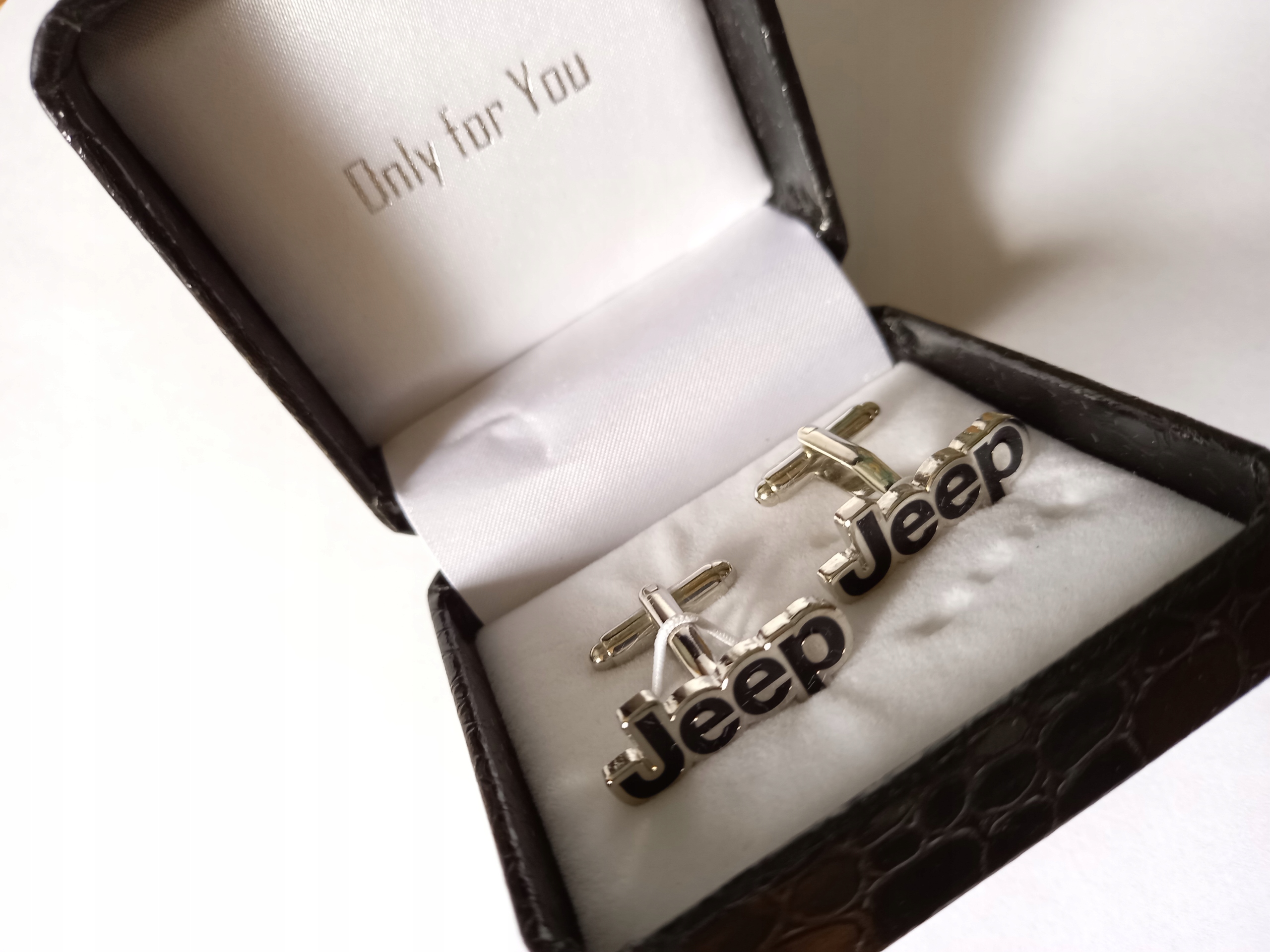 Exkluzivní spony na košili Jeep Exciting