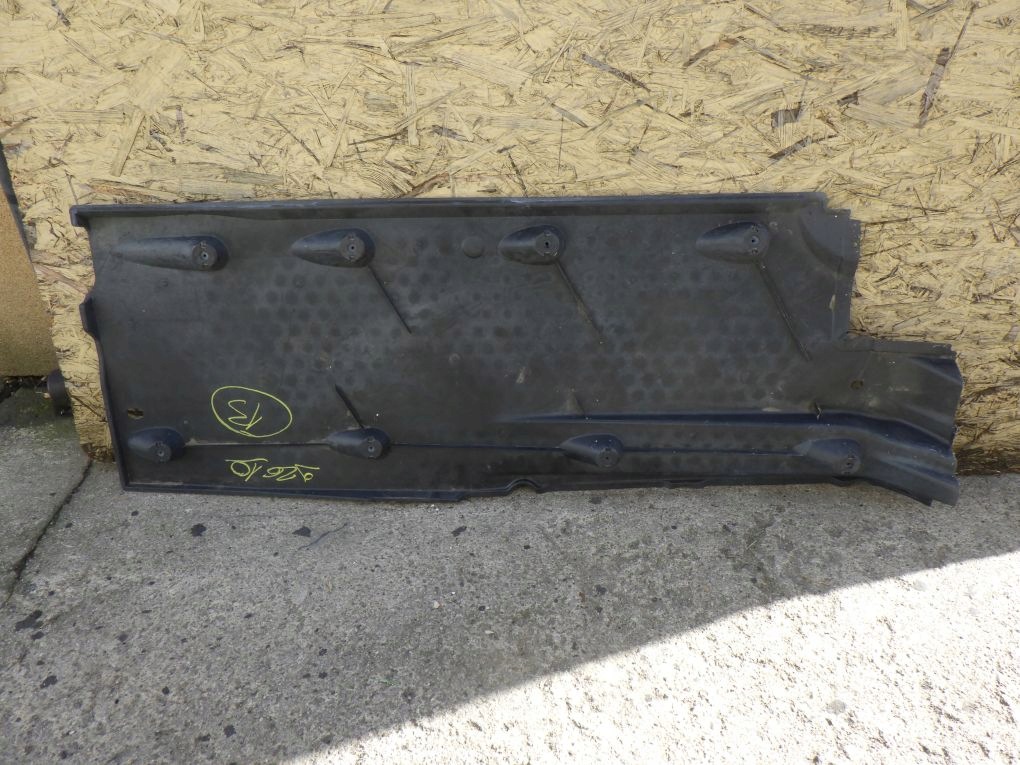 VW PASSAT B6 B7 KOMBI cover chassis left