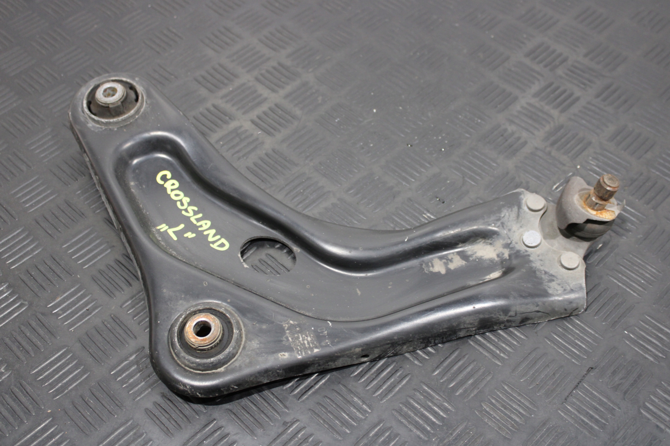 arm left front OPEL CROSSLAND