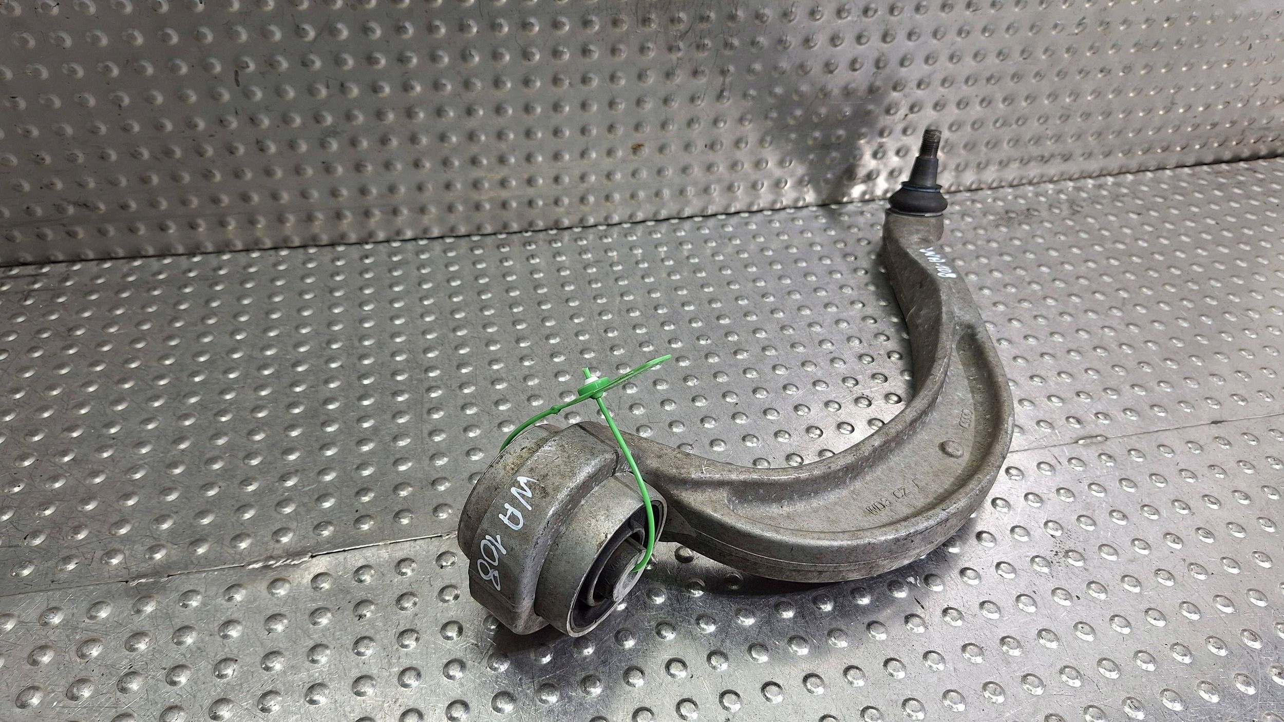 arm right front 4G0407696 AUDI A6 C7 A7 C7 PORSCHE MACAN 95B