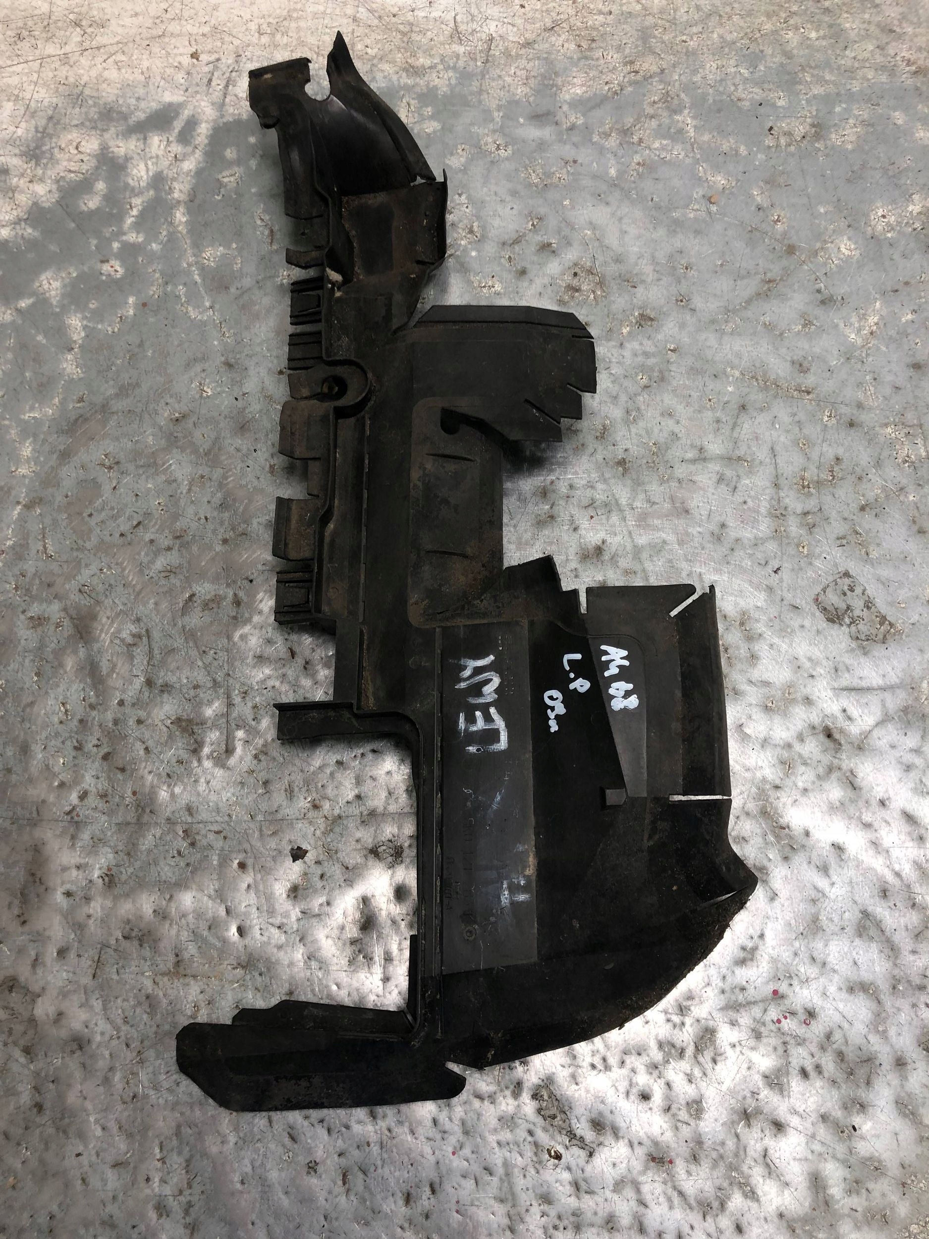 steering wheel, air hose left front AUDI A4 B8 8K0121283K
