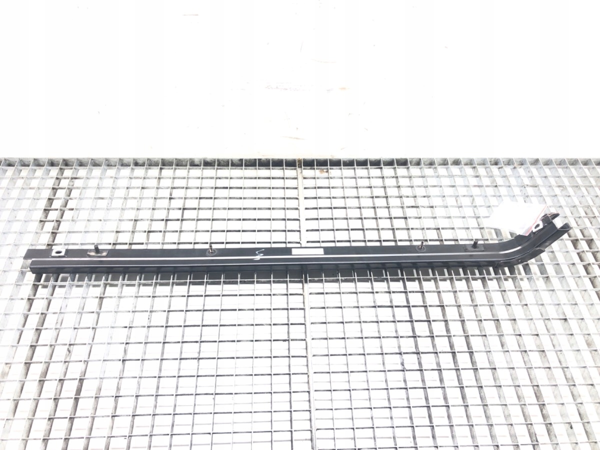 PROWADNICA DRZWI ŚRODKOWA TRAFIC III 777606073R