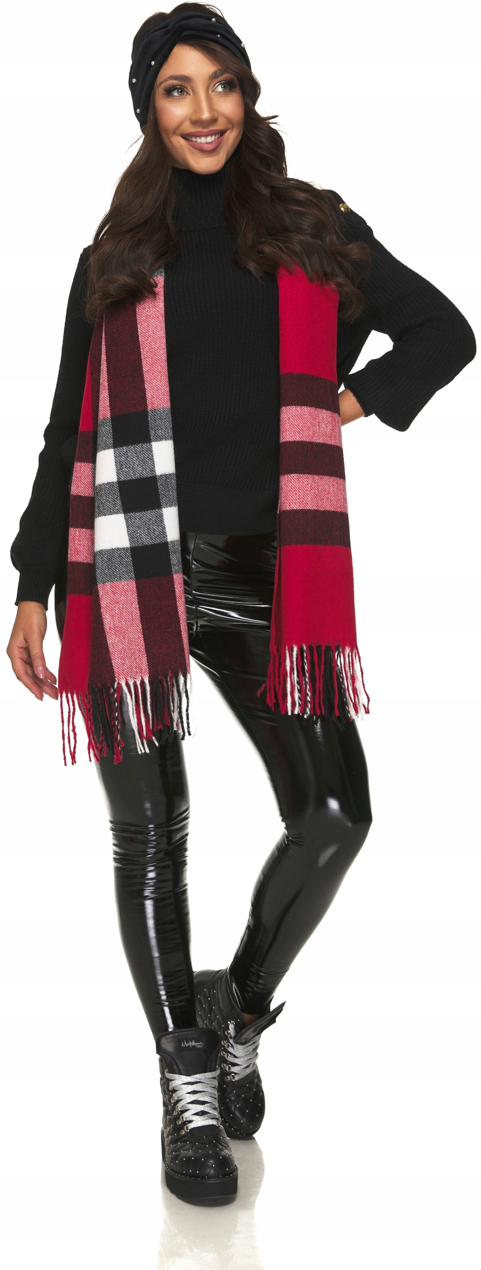 CZARNA OPASKA WELUROWA WĘZEŁ zdobiona perełkami Wzór dominujący inny wzór