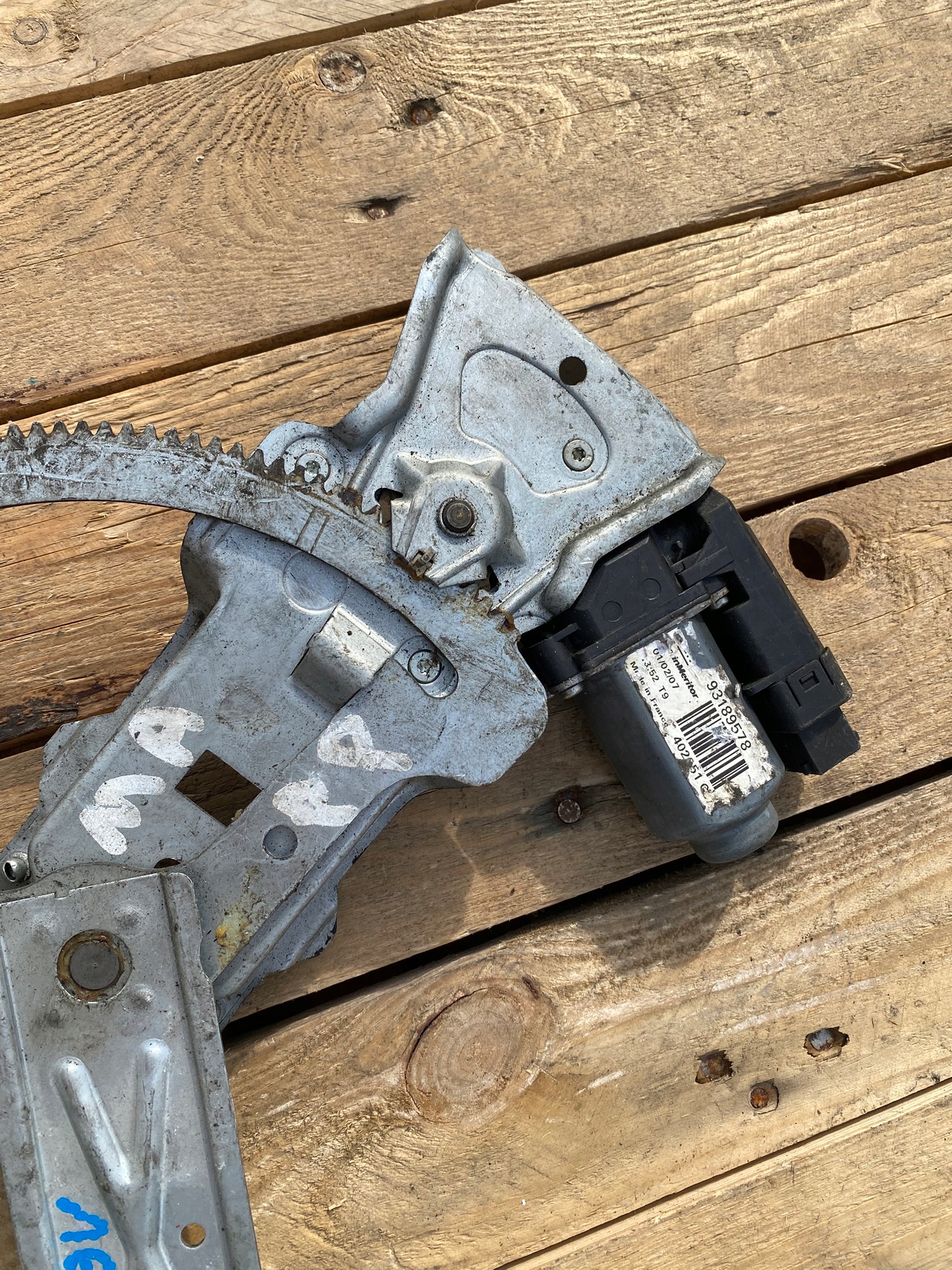 mechanism window regulator right front OPEL MERIVA A 13230562