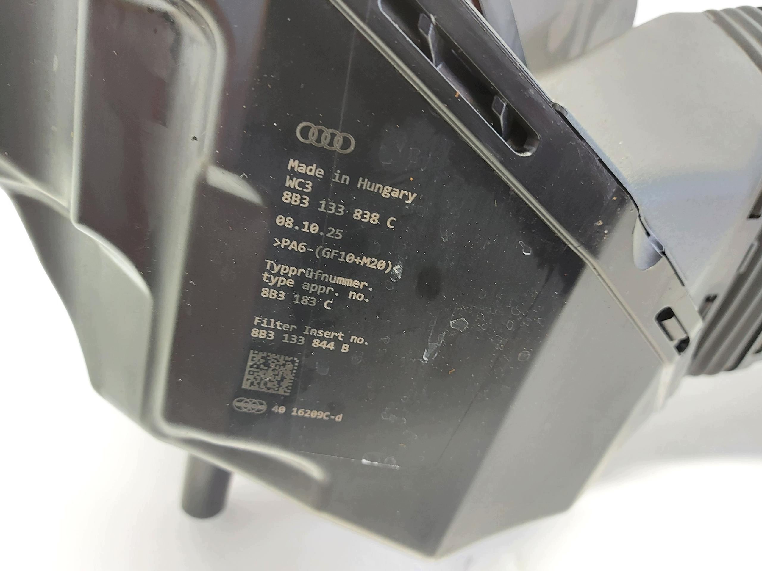 AUDI A5 8B3 AVANT 2.0 TDI Gehäuse filter luft dolot 8B3133838C
