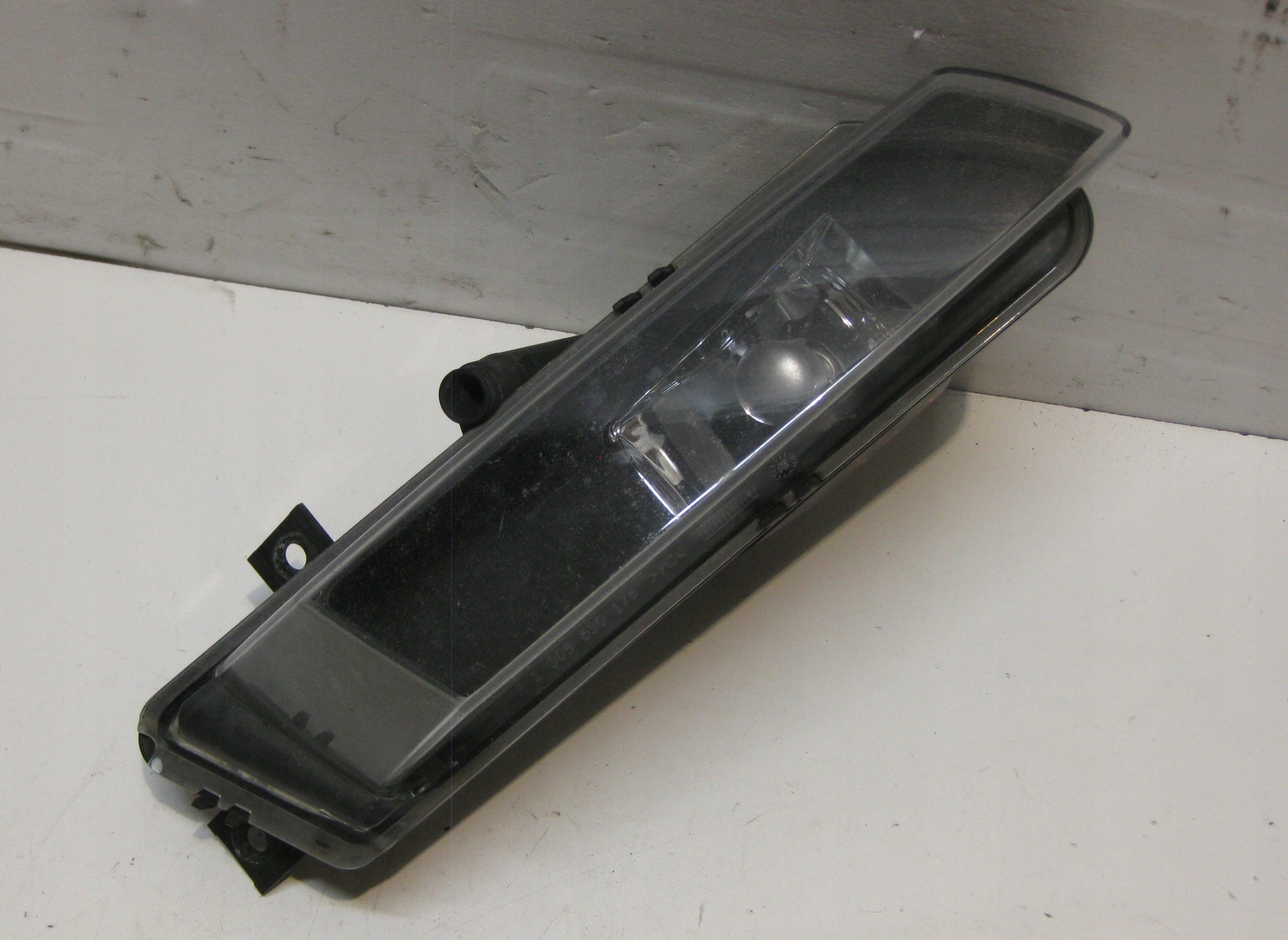 BMW E87 5D 07R Nebelscheinwerfer Licht Nebelscheinwerfer rechts 7181288
