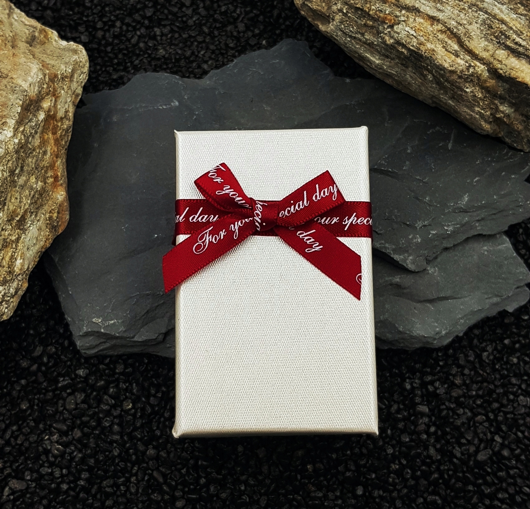 BRELOCZEK BRELOK SERCE Z GRAWEREM DLA CÓRKI Cechy dodatkowe grawer