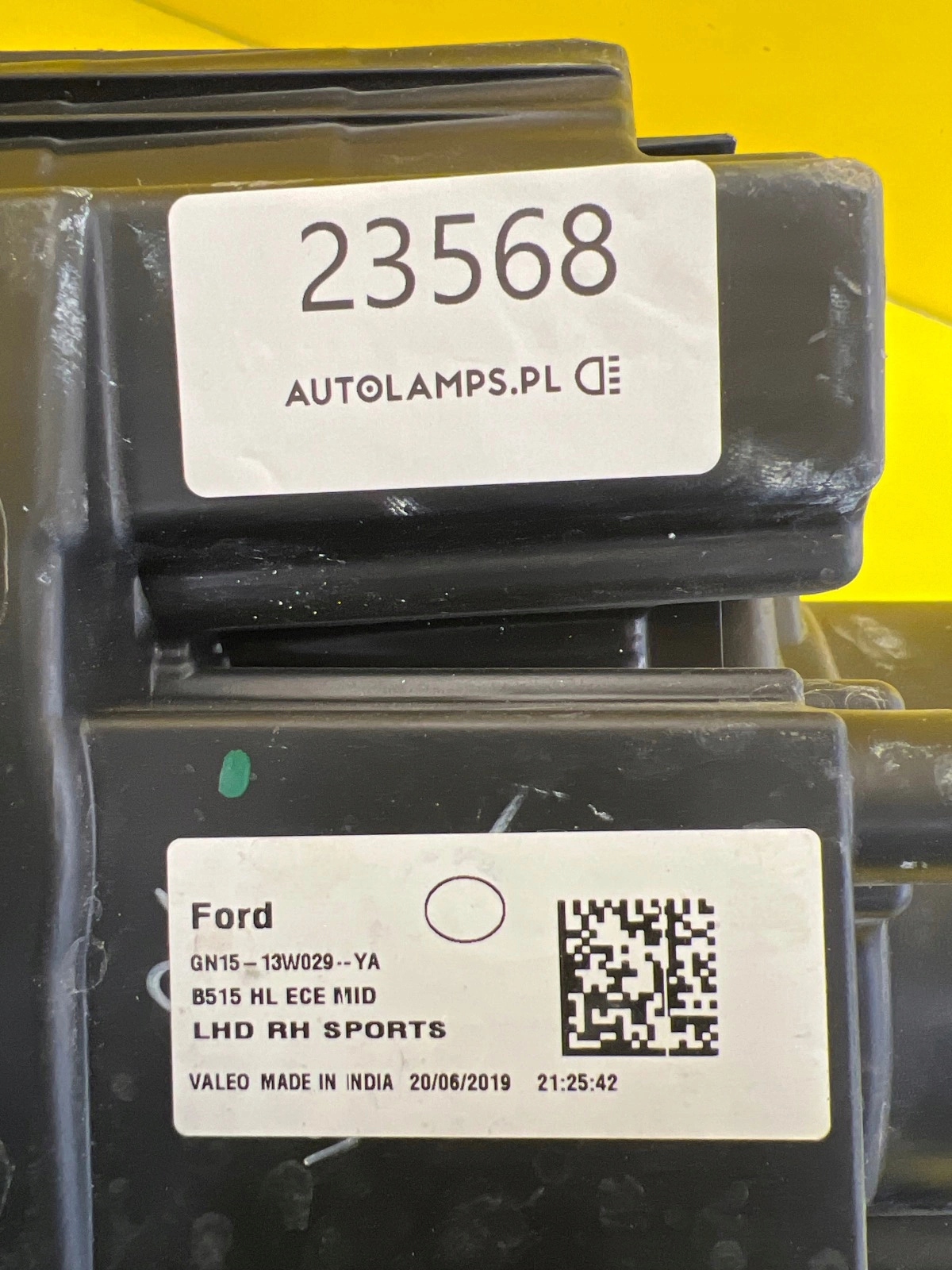 light right Ford Ecosport Lift GN15-13W029-YA