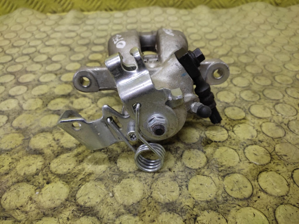 OPEL MERIVA A caliper brake left rear part