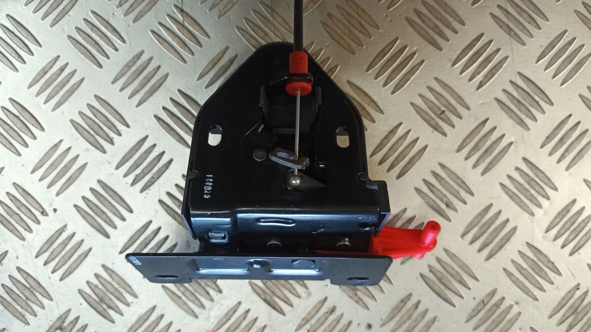 lock door right rear part upper OPEL VIVARO RENAULT TRAFIC III 2001-> 2014->