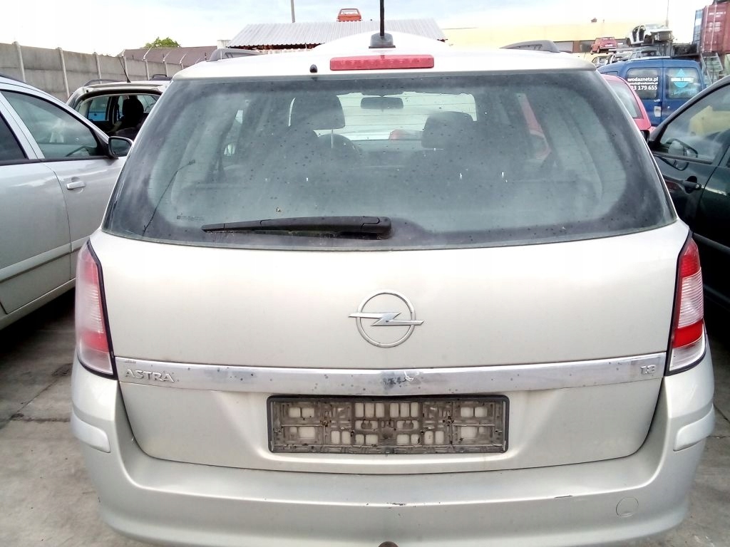 Opel Astra III 3 kombi boot door rear Z167