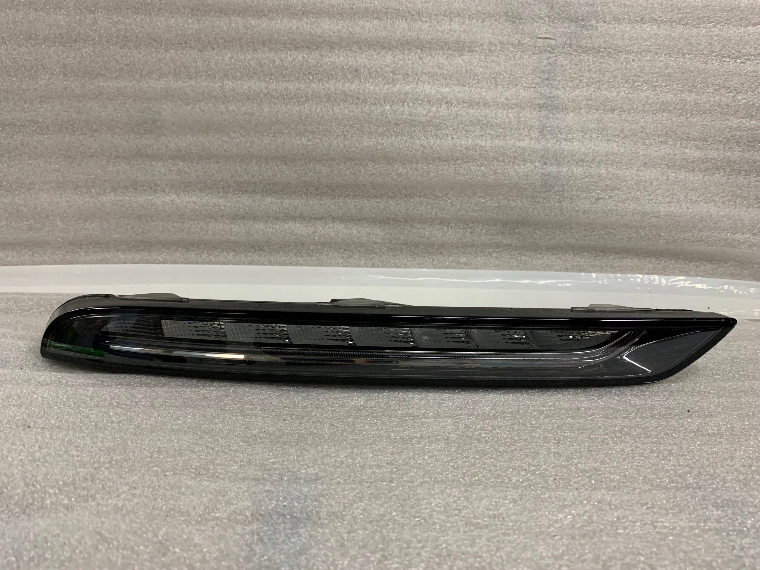 PORSCHE MACAN 95B941182A LED DRL ГАЛОГЕН ПРАВИЙ