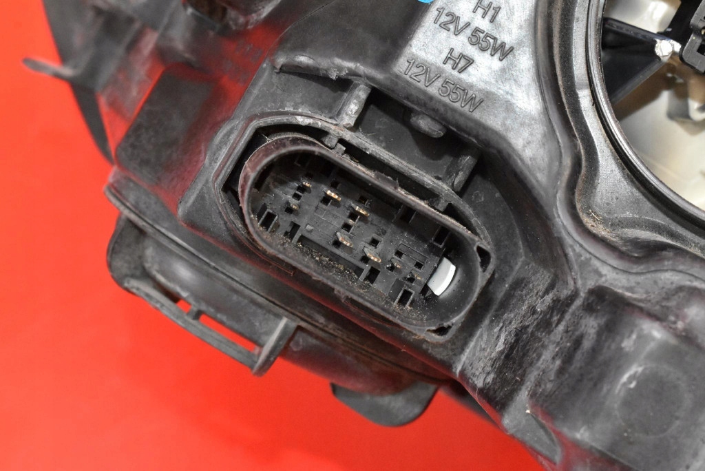 REFLEKTOR right light front EU BM51-13W029-A FORD FOCUS MK3 11-15