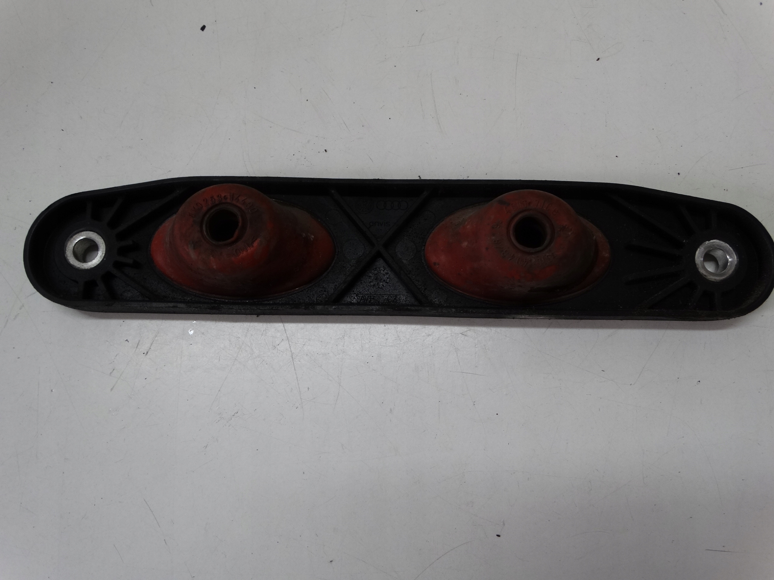 Support plaque Support TLUMIKA VW GOLF VI 1K0253144BD