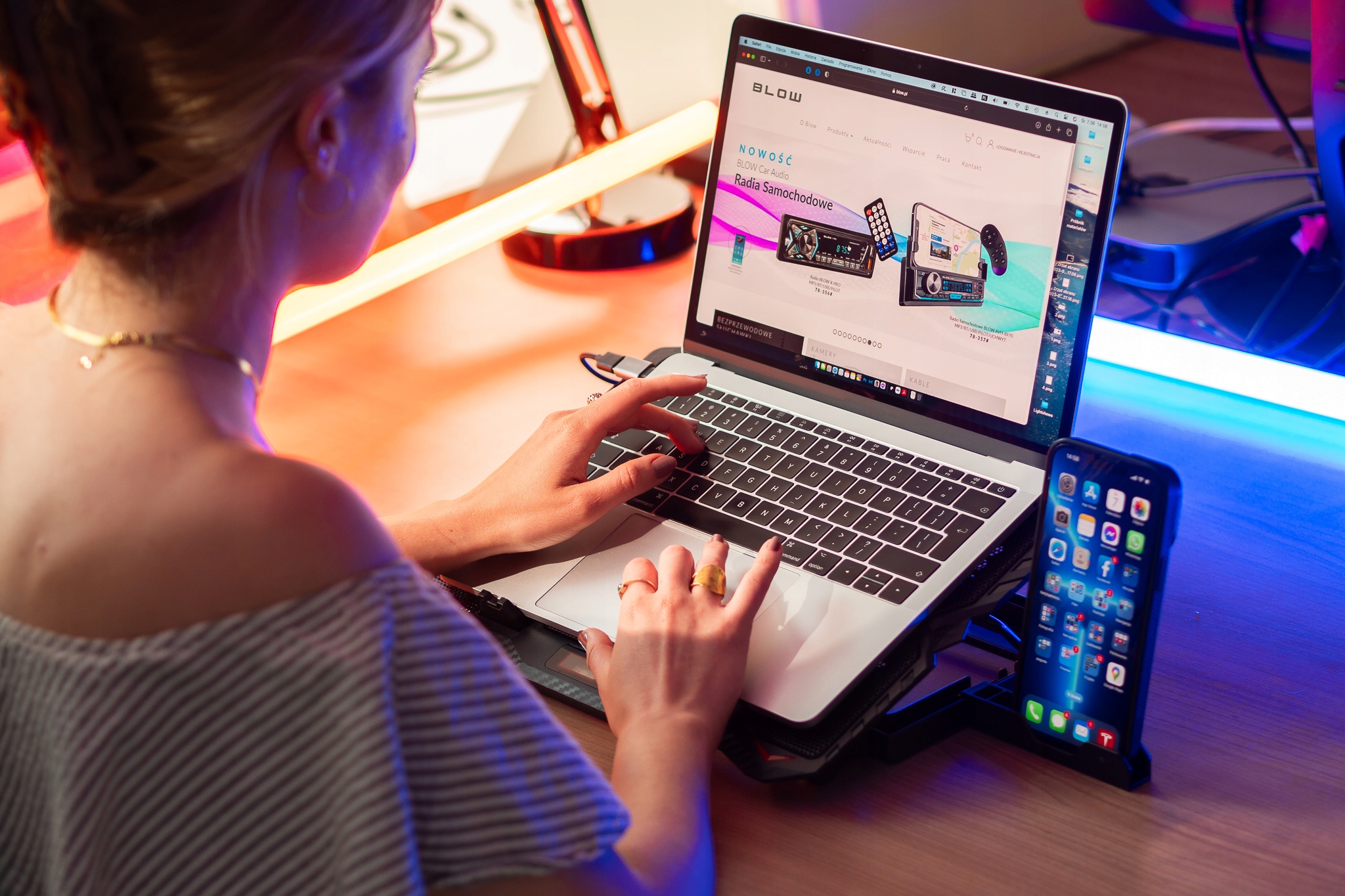 PODSTAWKA PODKŁADKA CHŁODZĄCA LAPTOP LED HUB USB Producent Blow