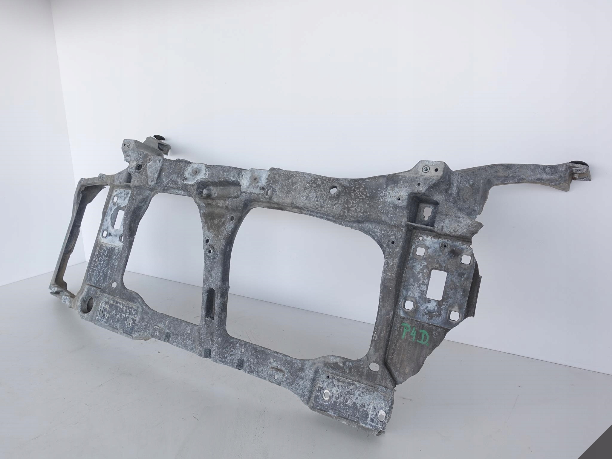 TESLA MODEL S 12-16 ARMATURE ENDOMMAGÉ