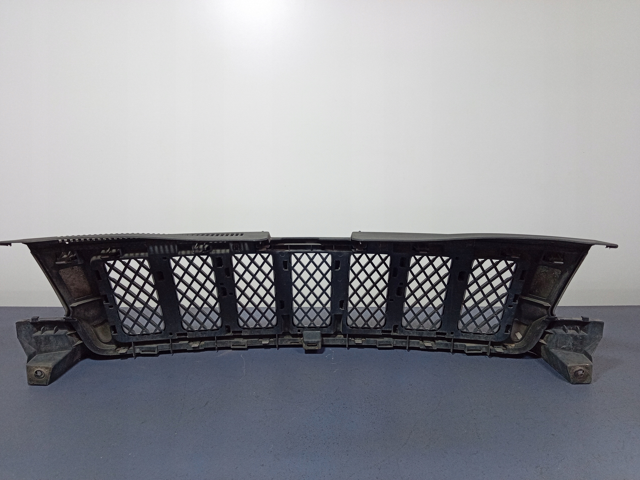 Jeep Cherokee J Kühlergrill FRONTGRILL Kühlergitter - Thumbnail 2