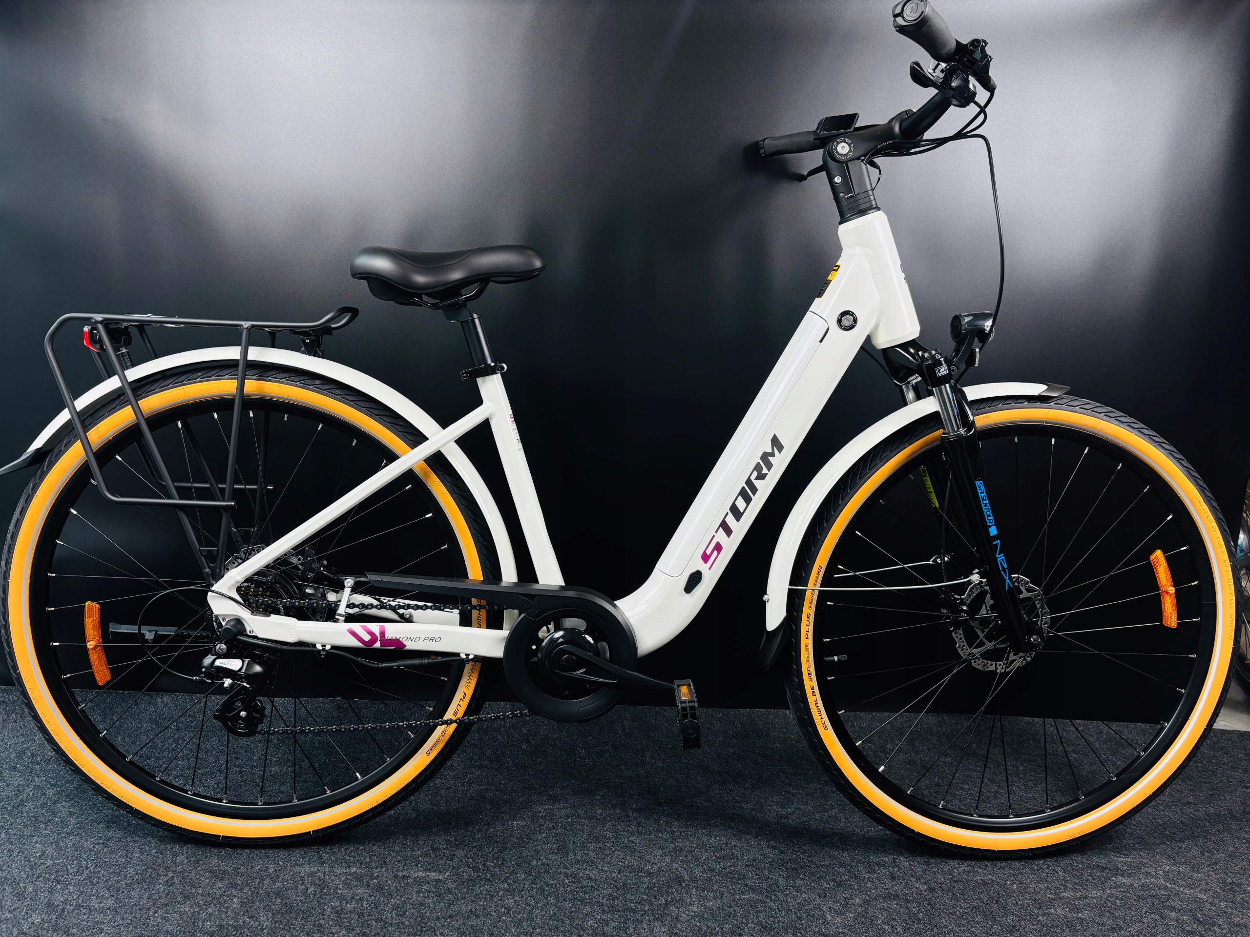 Rower elektryczny Storm E-diamond Pro rama 17 28 2025 perła damski