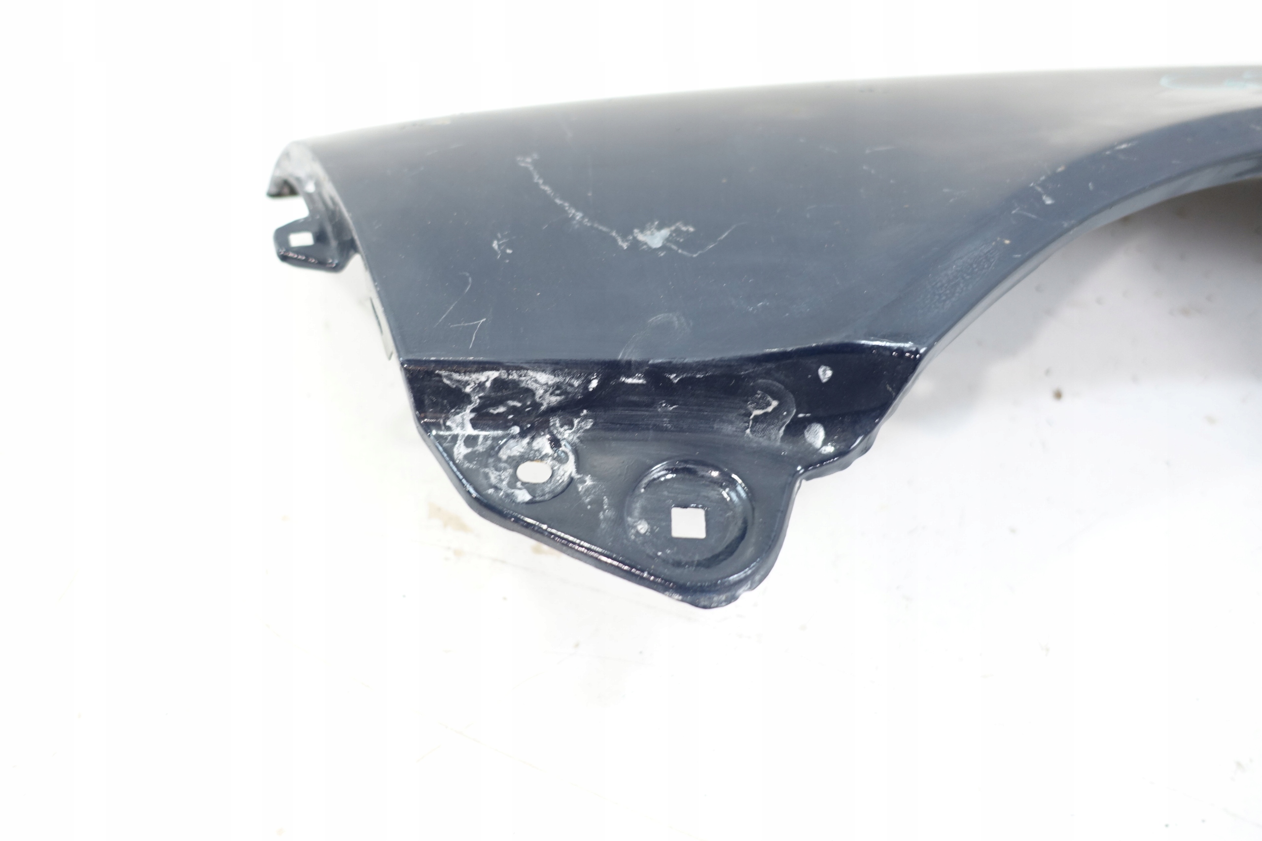 SUZUKI SWIFT II 1989- fender front left front