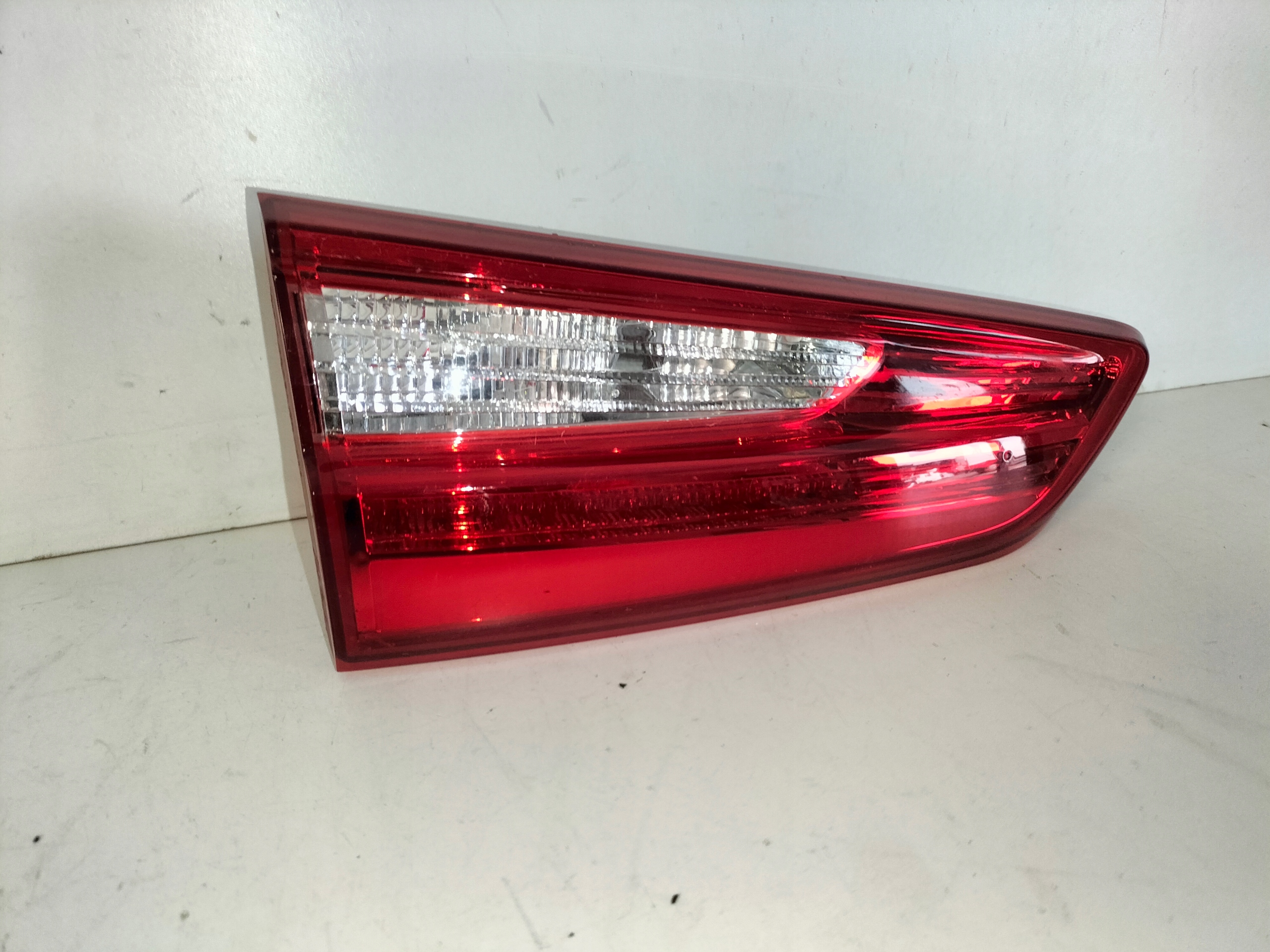 light rear rear part left KIA OPTIMA IV LIFT 15- KOMBI LED