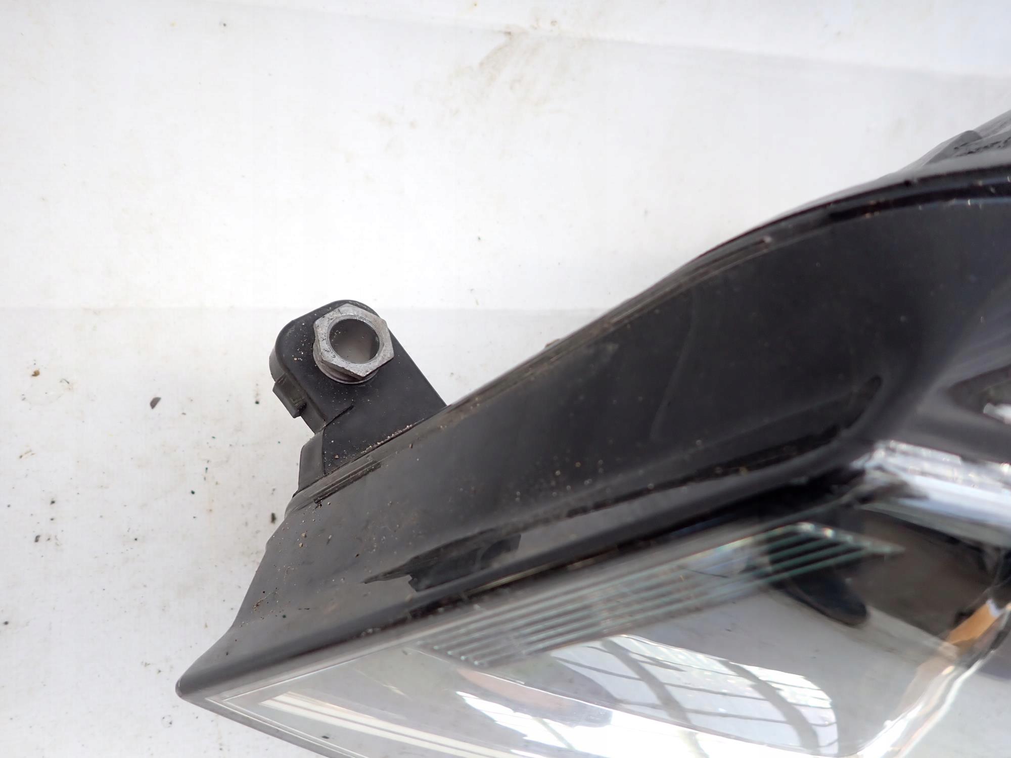 VW CADDY III 3 2K LIFT 15-20 light front front left