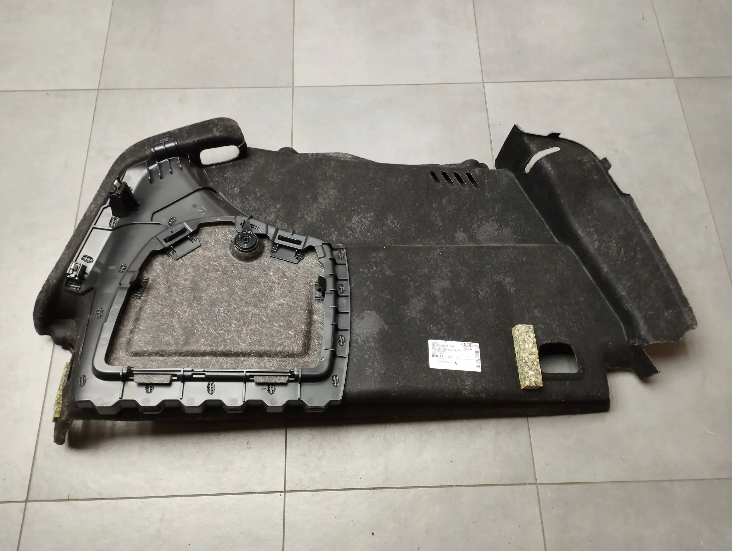 Audi A3 8V sedan boot upholstery right 8V5863888H