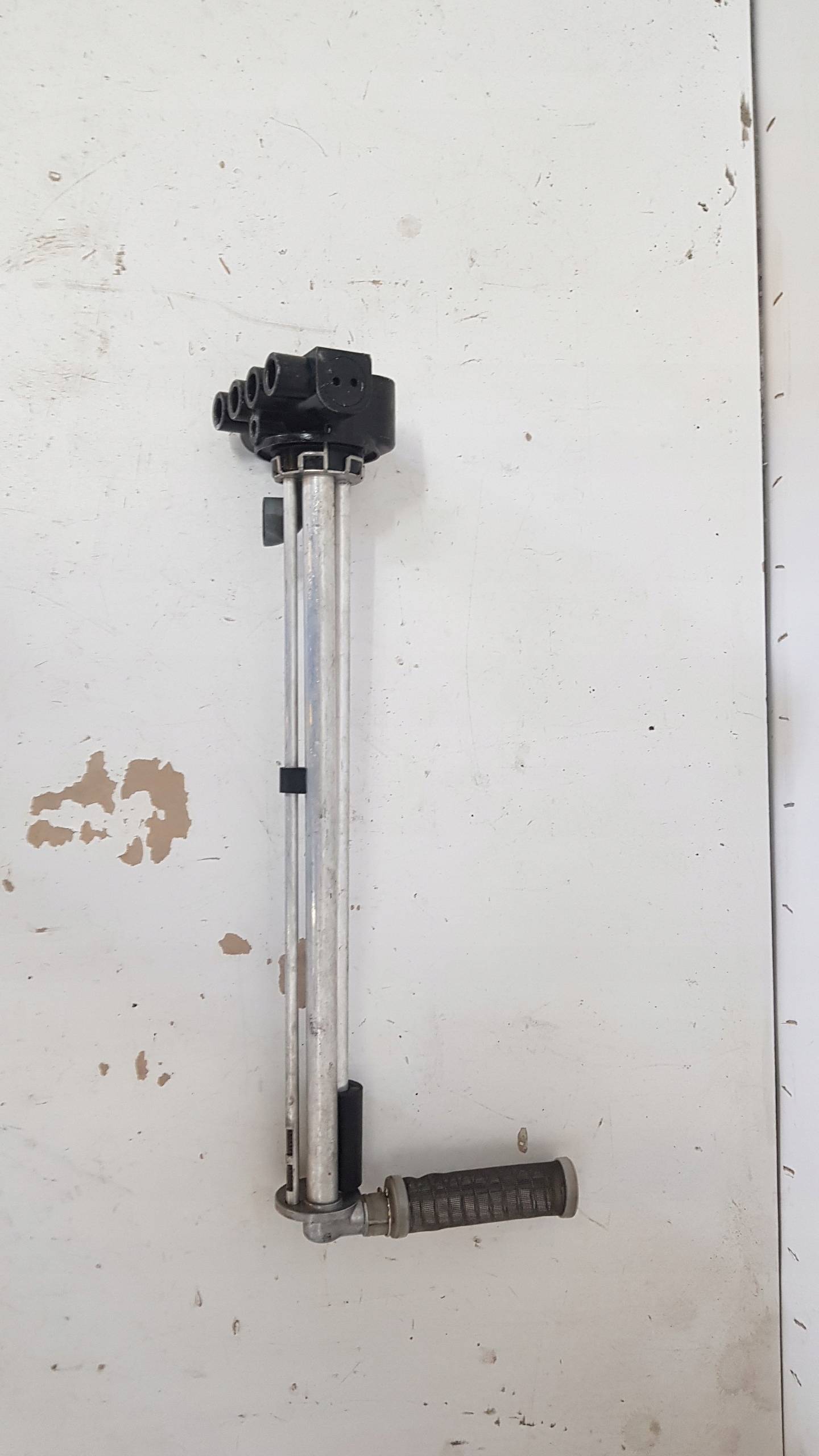 ДАТЧИК РІВНЯ ПАЛИВА SMOK SCANIA R