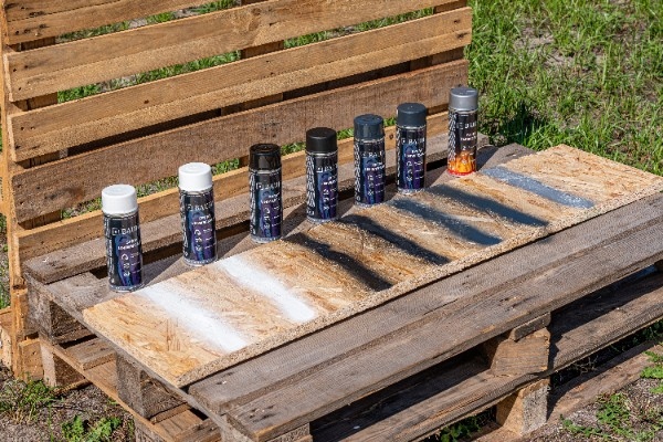 LAKIER W SPRAYU CZARNY MAT FARBA SPRAY EMALIA RAL 9005 MATOWY Producent Inny