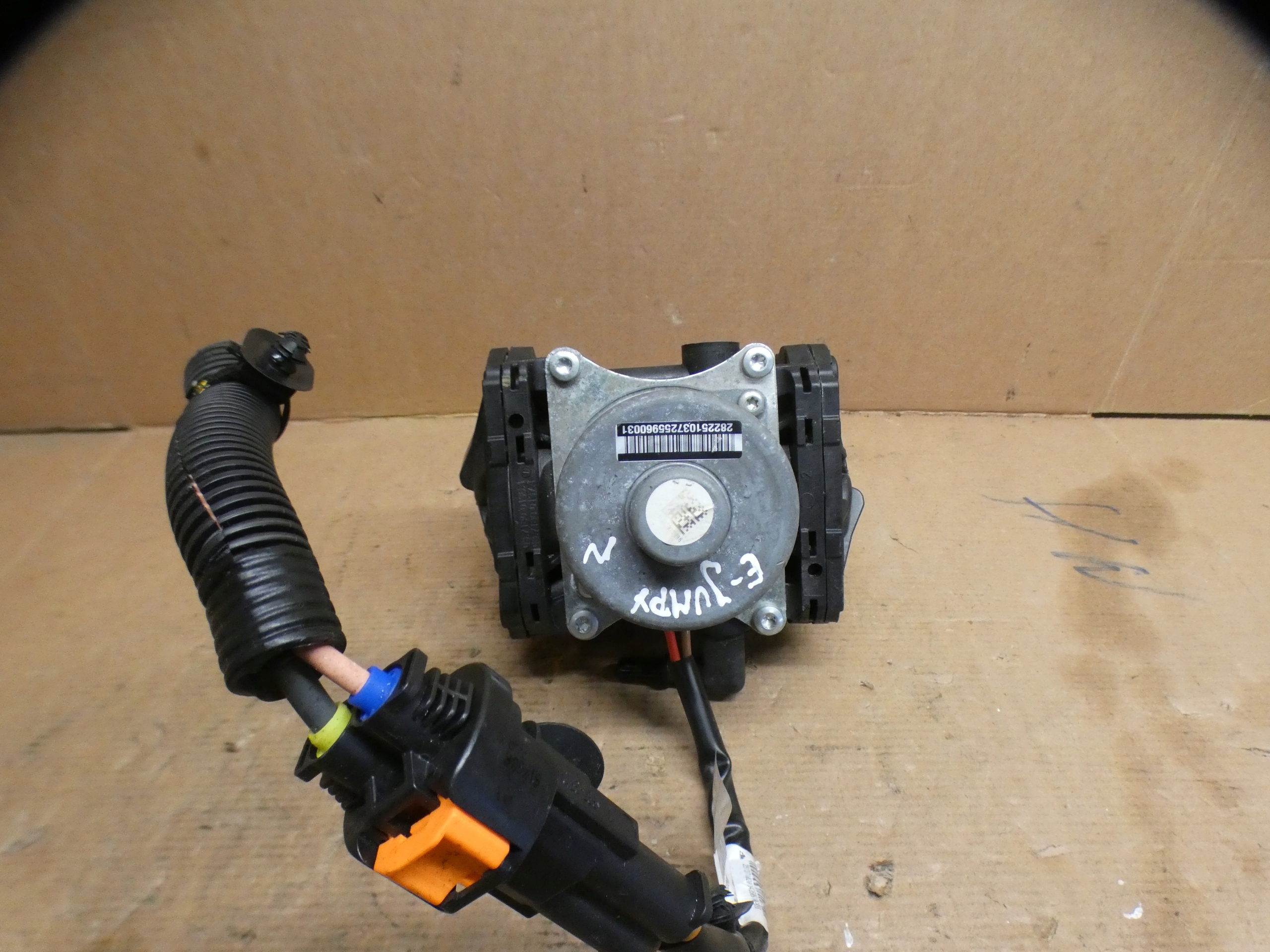 electrical pump VACUM CITROEN JUMPY III 9835028580