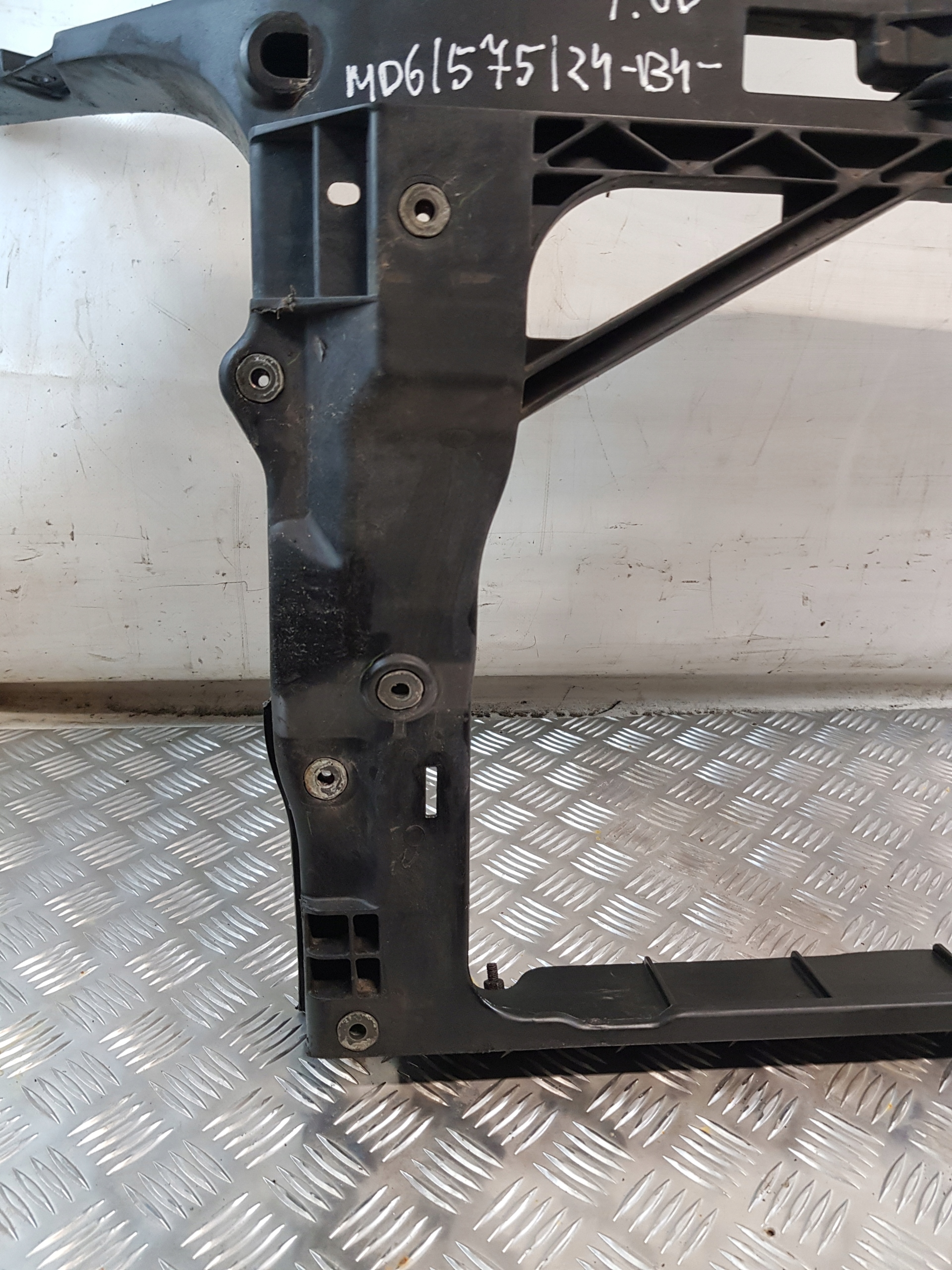 support panel for radiators pillar BP4K53110 MAZDA 3 and BK 04r. + bonnet latch lock