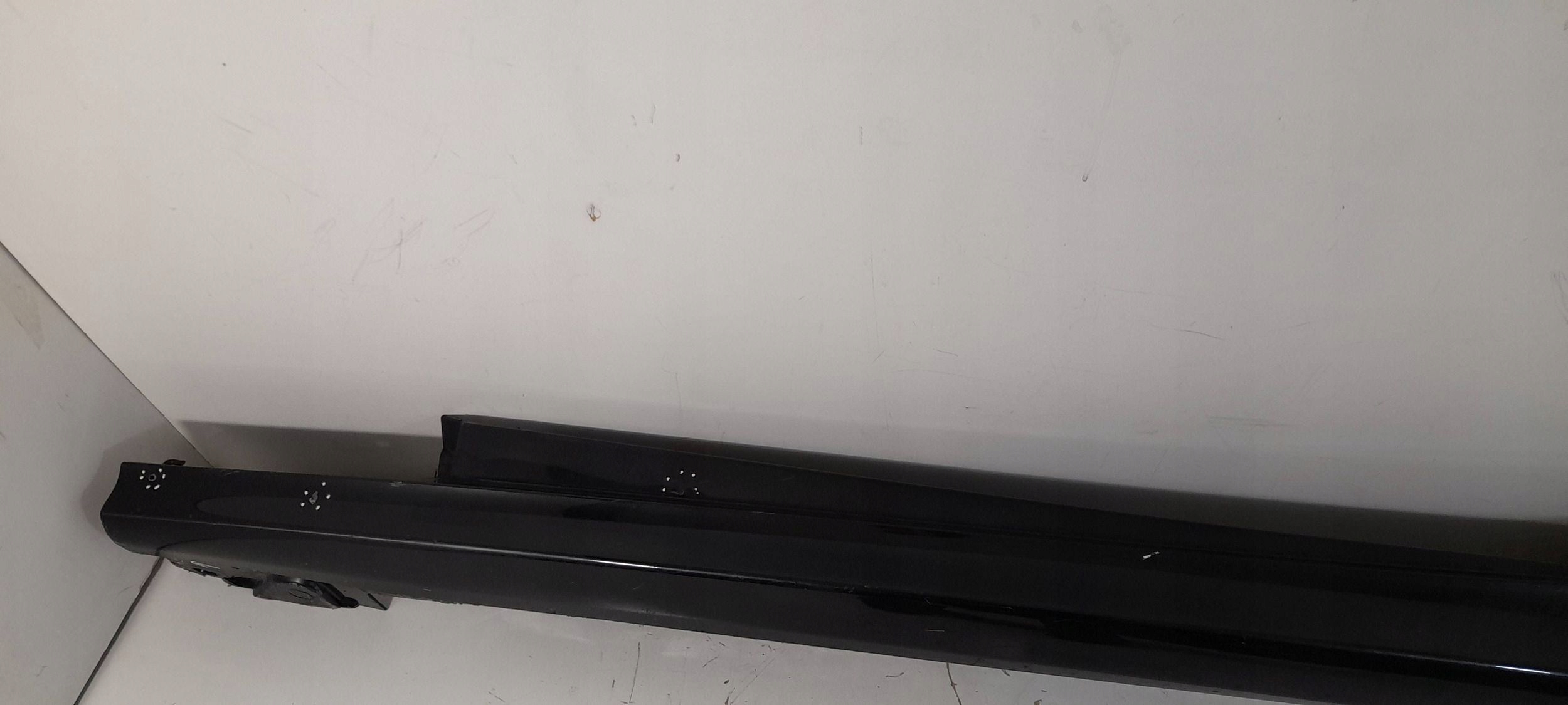 Mercedes-Benz CLE C236 moulding threshold left A2366980100 (T332)