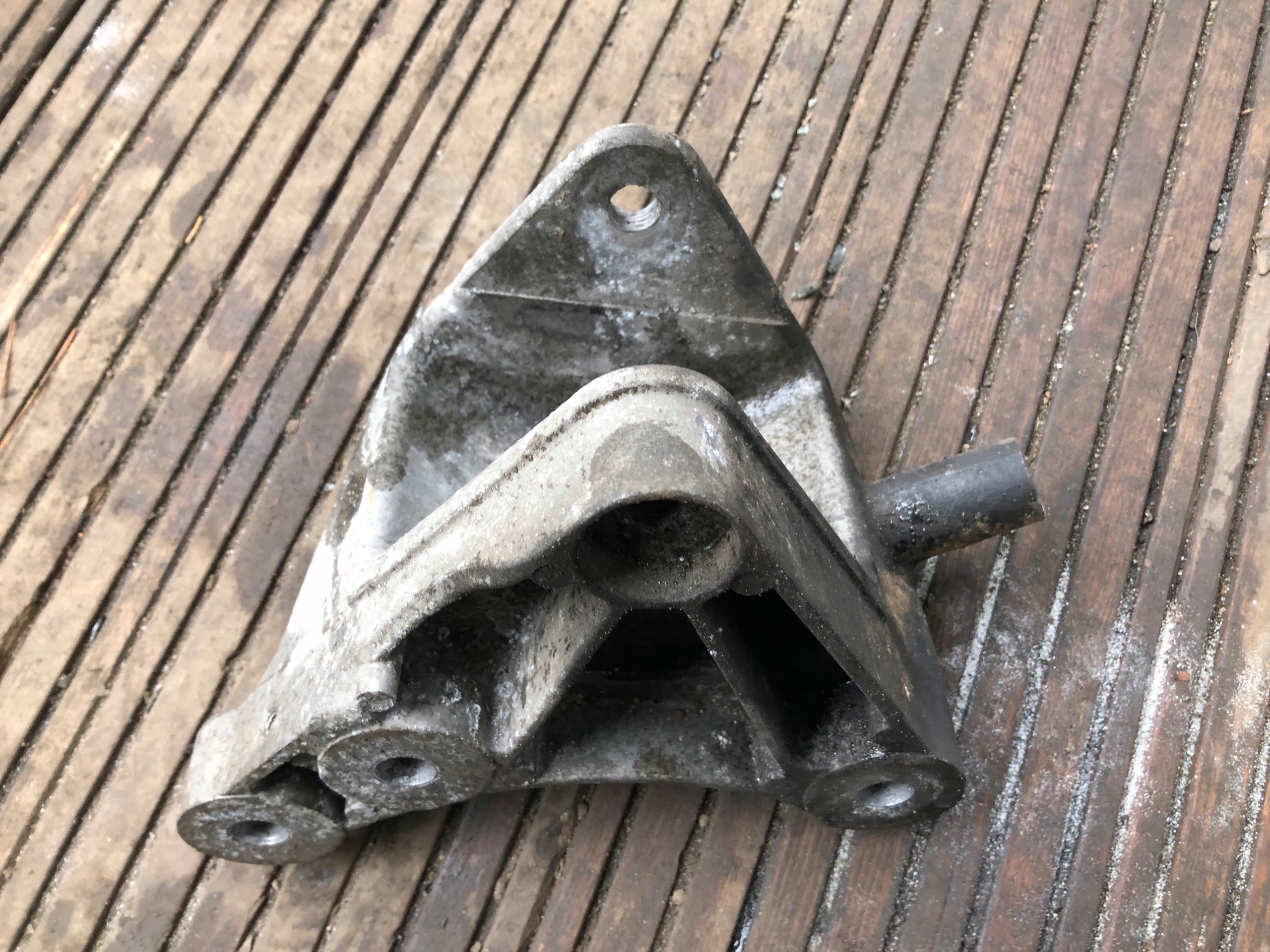 holder gearbox mounting OPEL INSIGNIA B 84154411