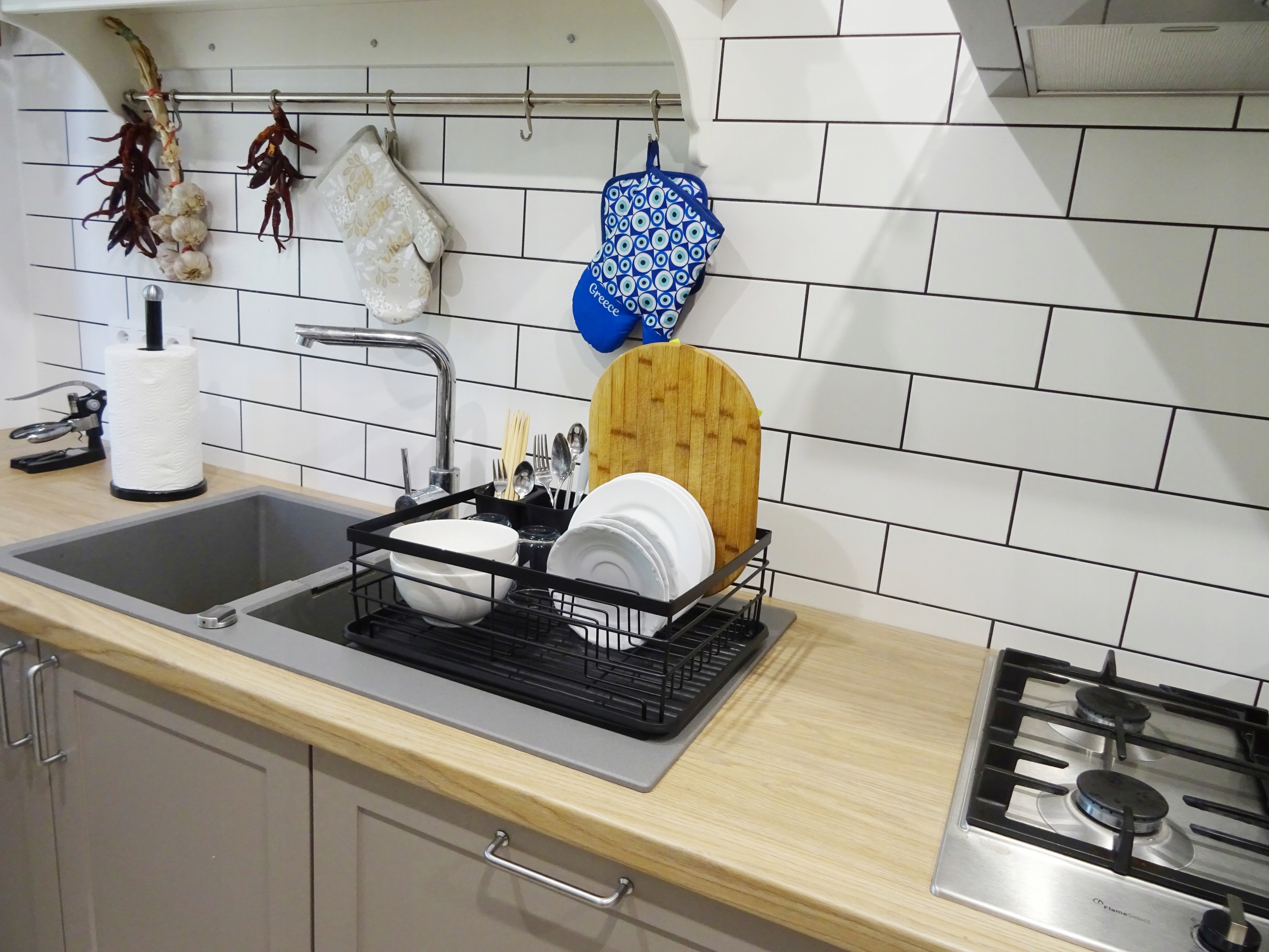 DUŻA SUSZARKA DO NACZYŃ Z OCIEKACZEM NA TALERZE SZTUĆCE I KUBKI Długość 43 cm