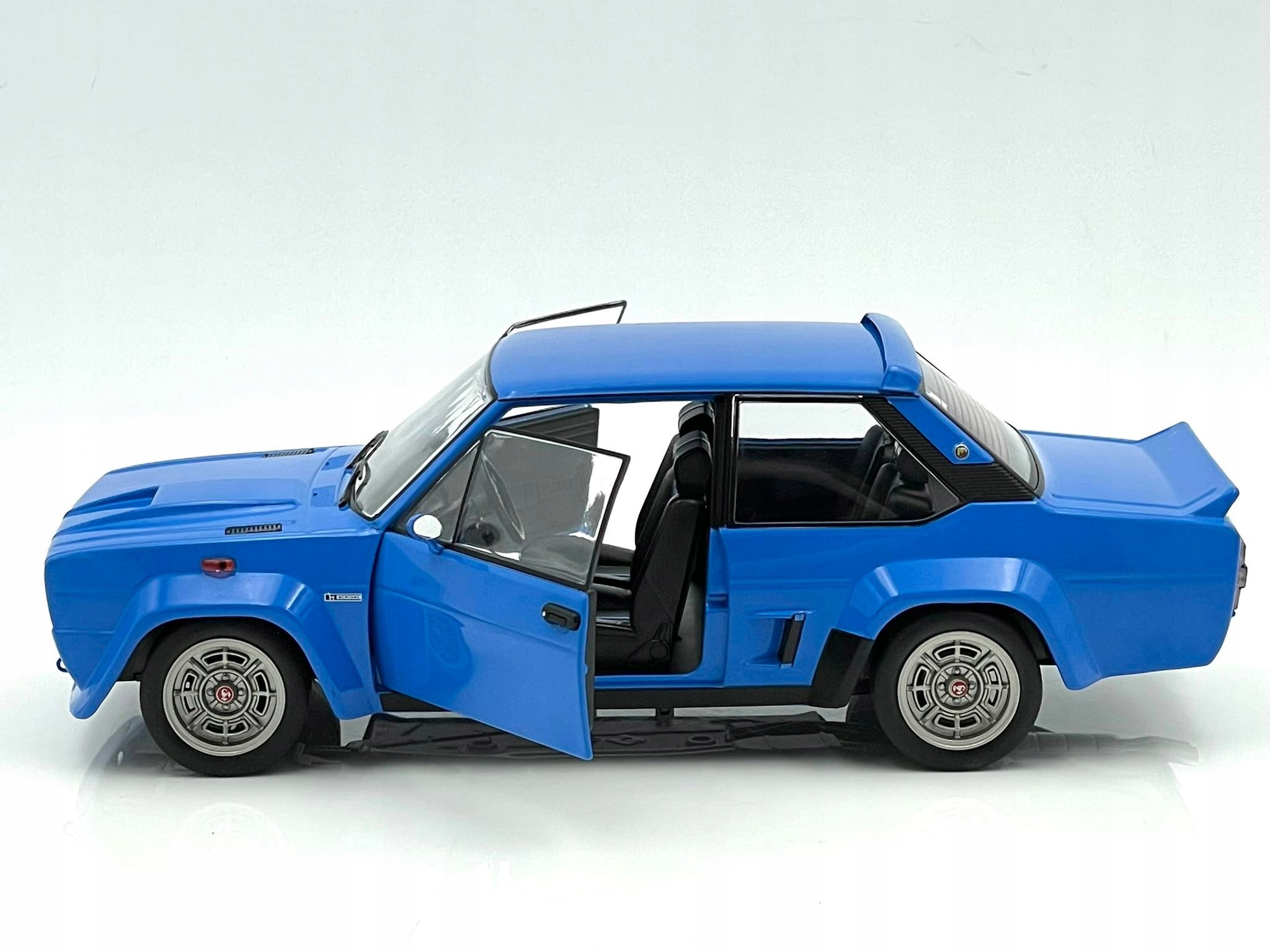 Fiat 131 Abarth - 1980, blue Solido 1:18 Marka Solido