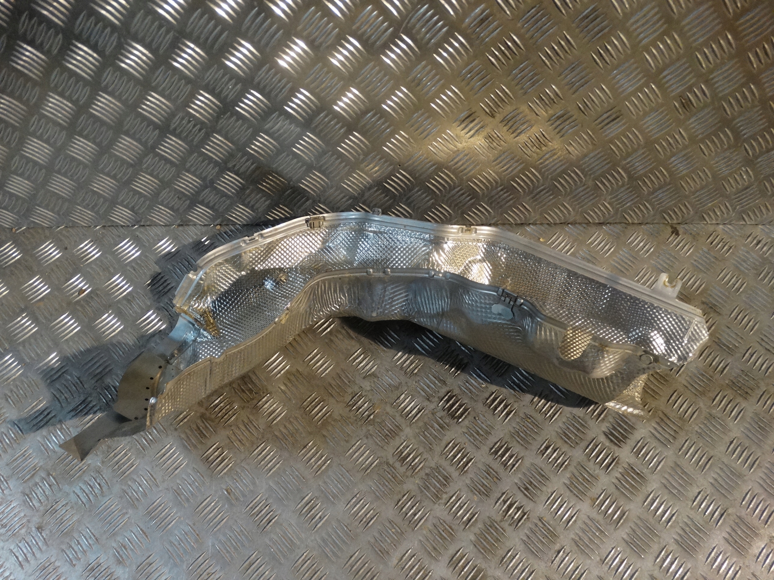 IDEALNA Blende Abdeckung TERMICZNA PORSCHE PANAMERA 971 1