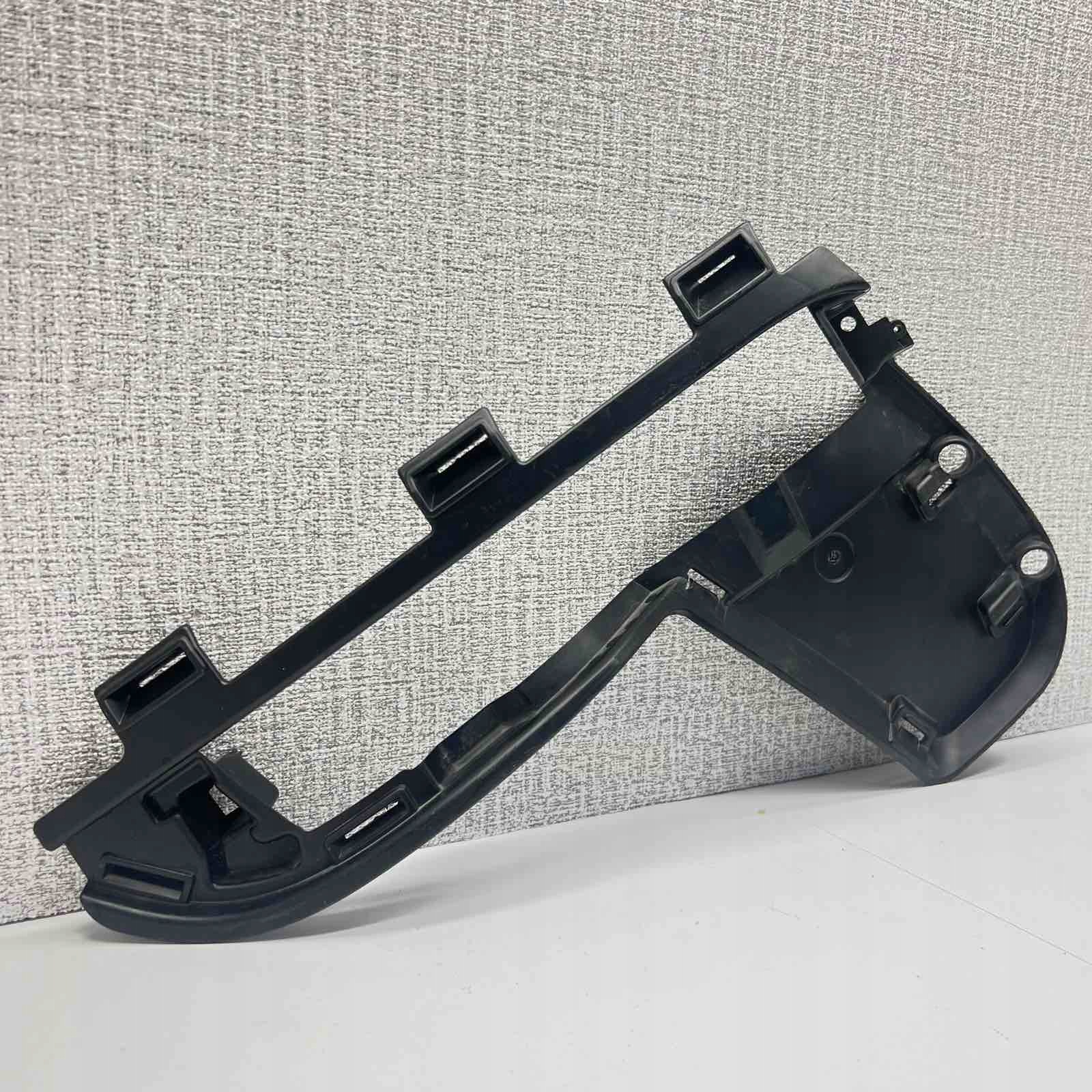 RANGE ROVER VELAR L560 grid frame fog lights LEWOGO J8A2-15267-BA