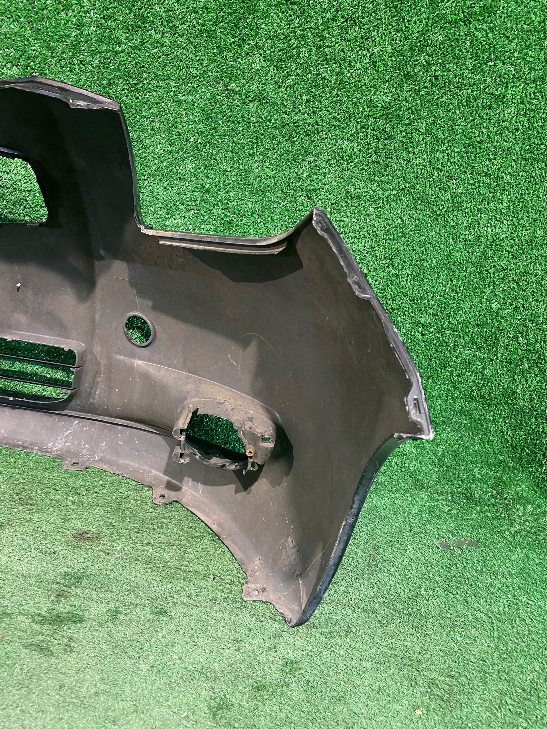 front bumper front TOYOTA YARIS II
