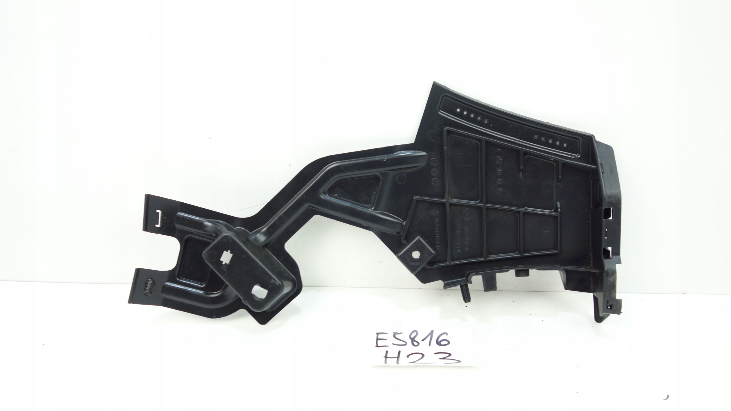 bumper bracket left front MERCEDES B W247 16- A2478858900