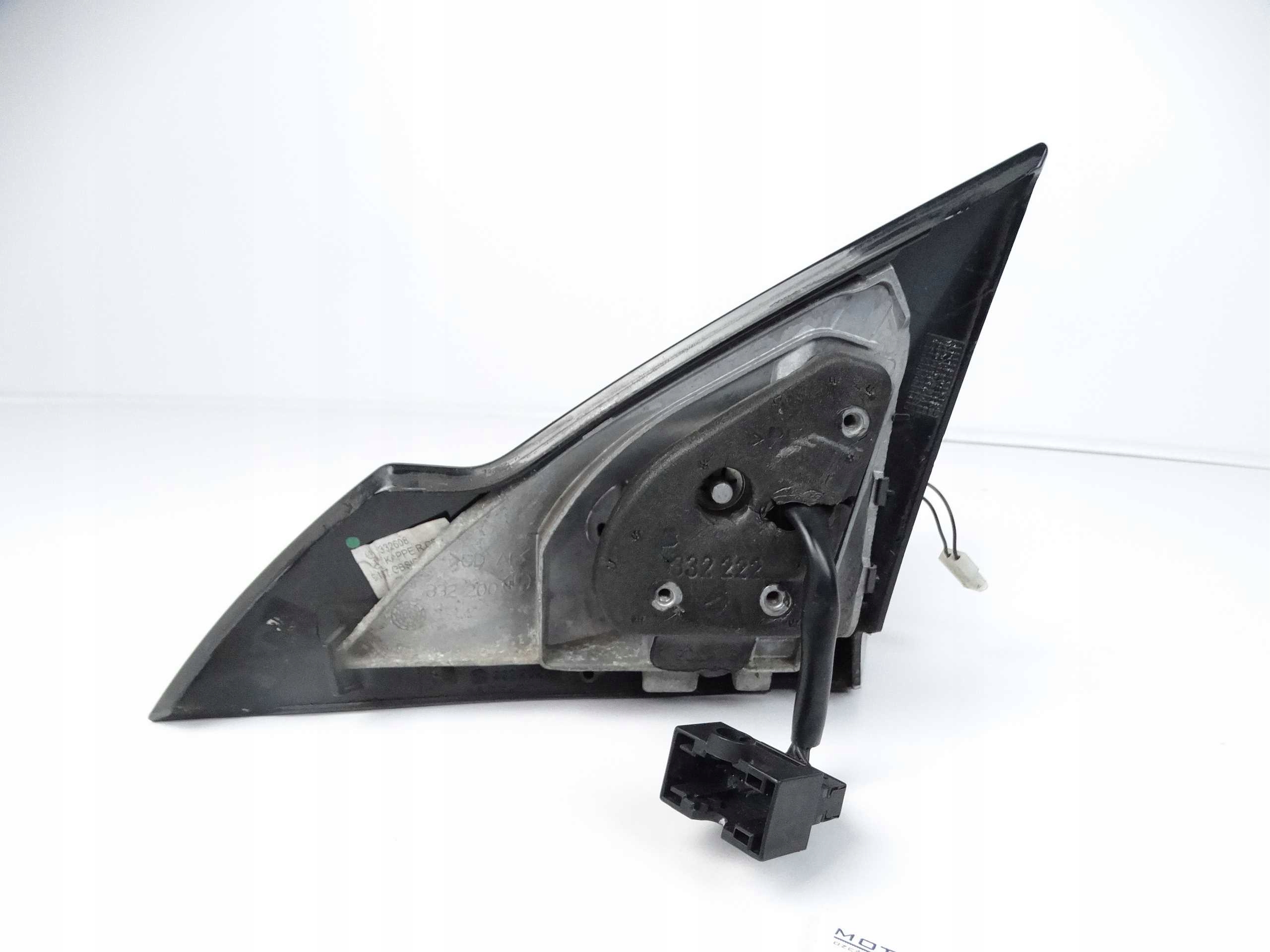 Mercedes CLK W209 STELAŻ LUSTERKA PRAWY Typ samochodu Samochody osobowe