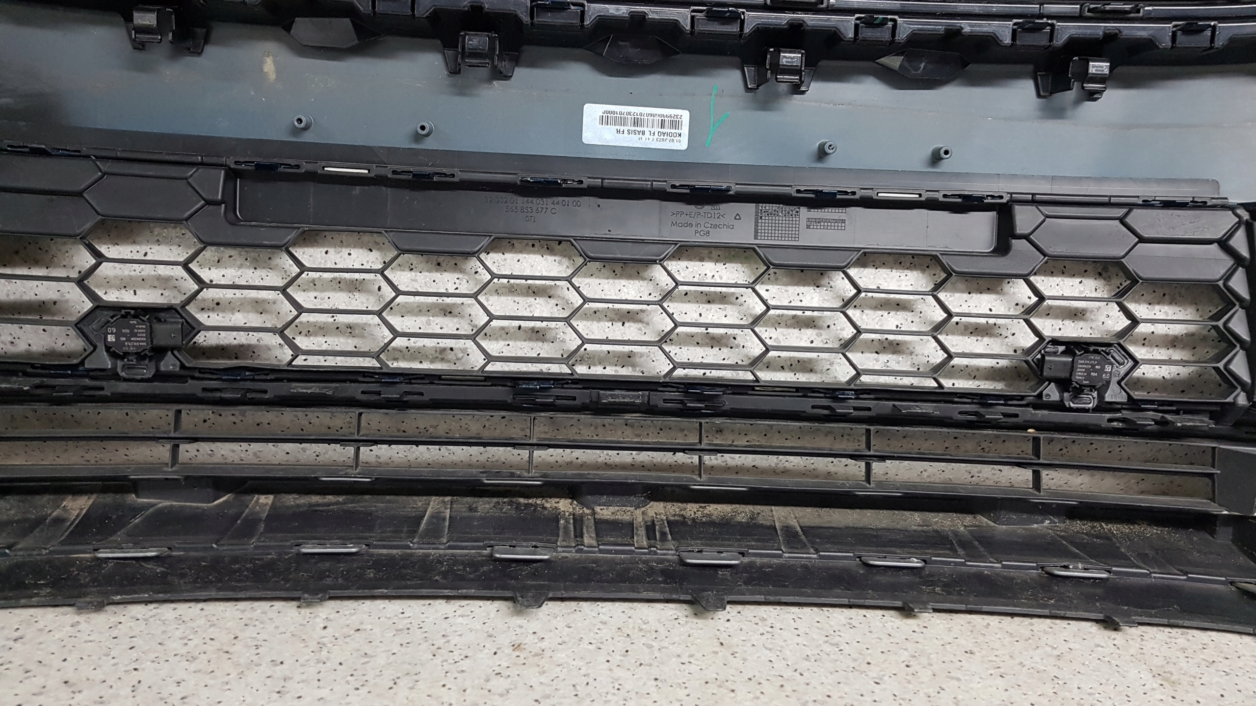 SKODA KODIAQ 2021 PARAURTI ANTERIORE 2441
